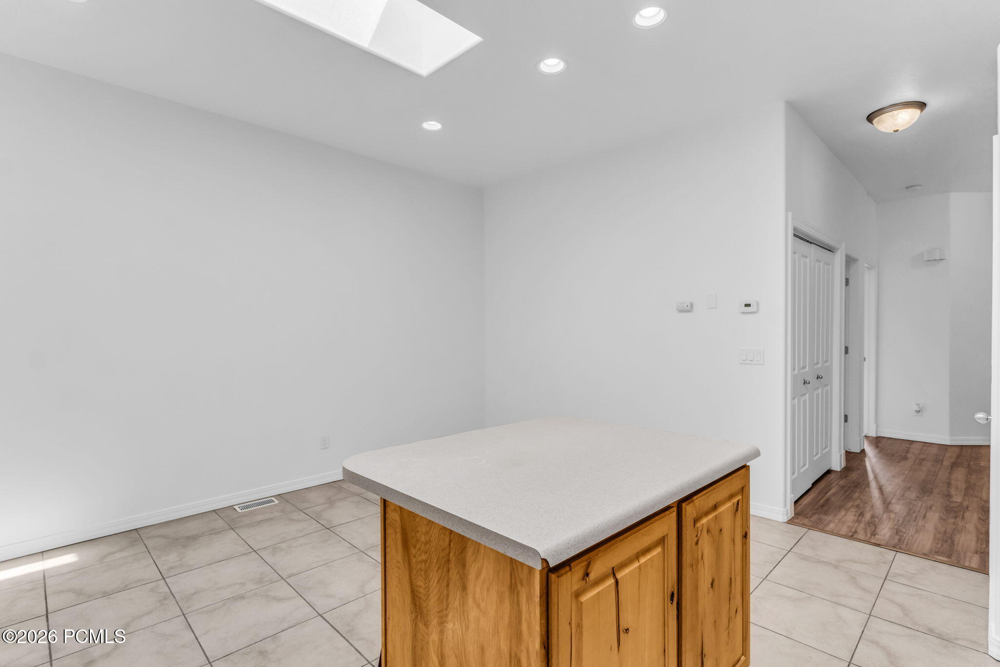 44 W 200 North Apt 5