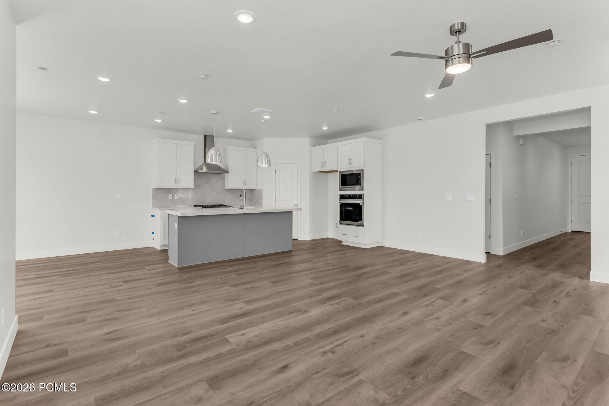 1250 Mahogany Way