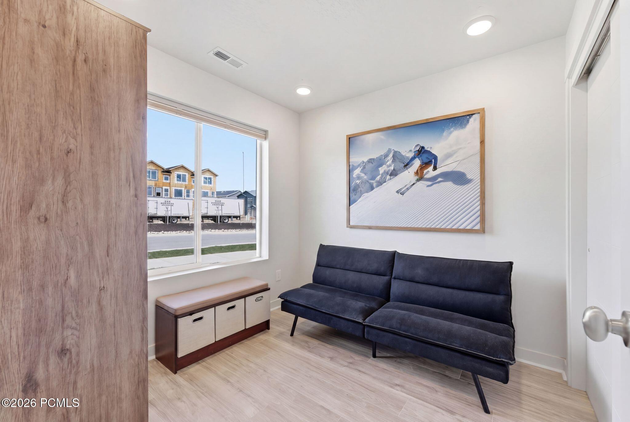 1386 Village Green Trail