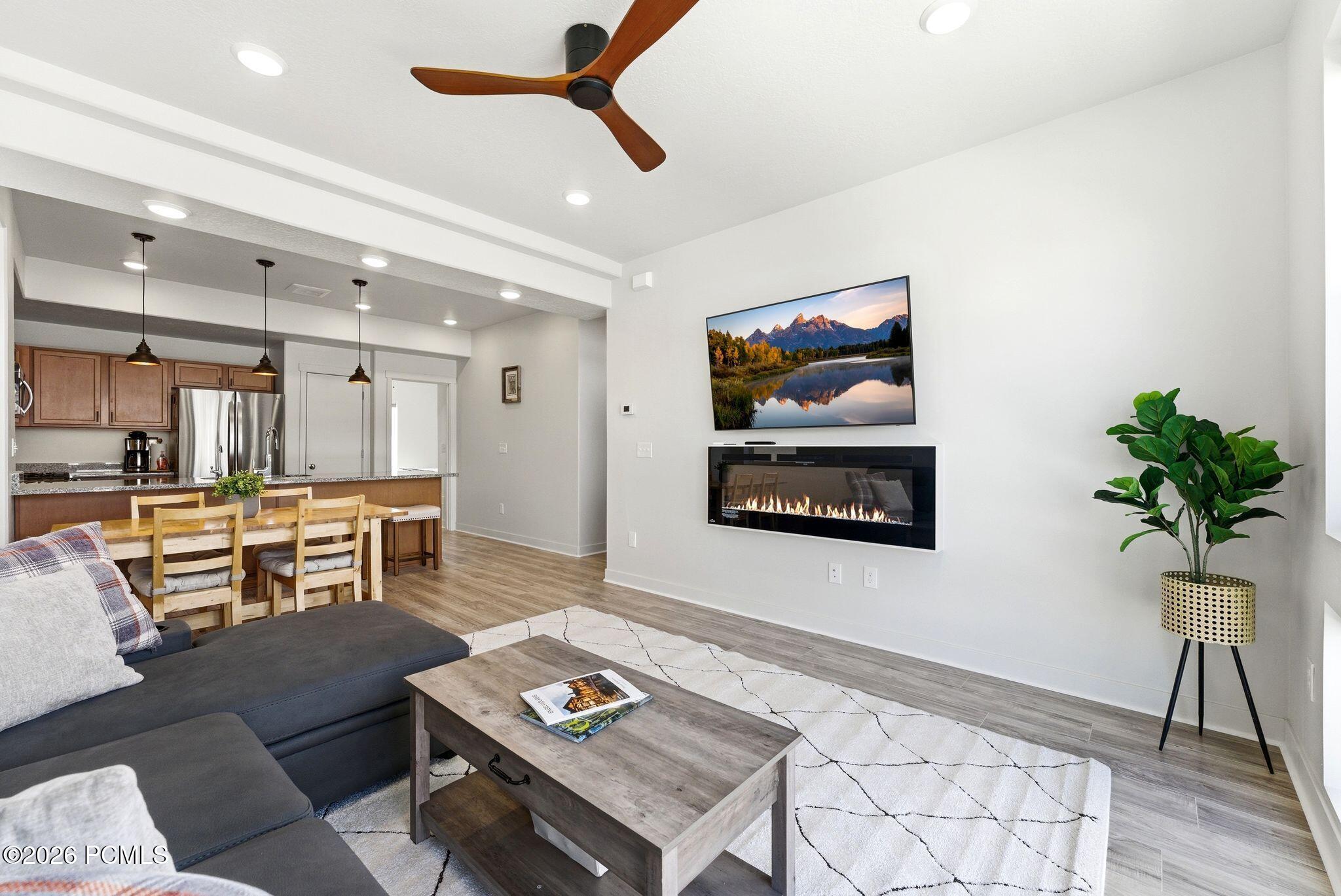 1386 Village Green Trail