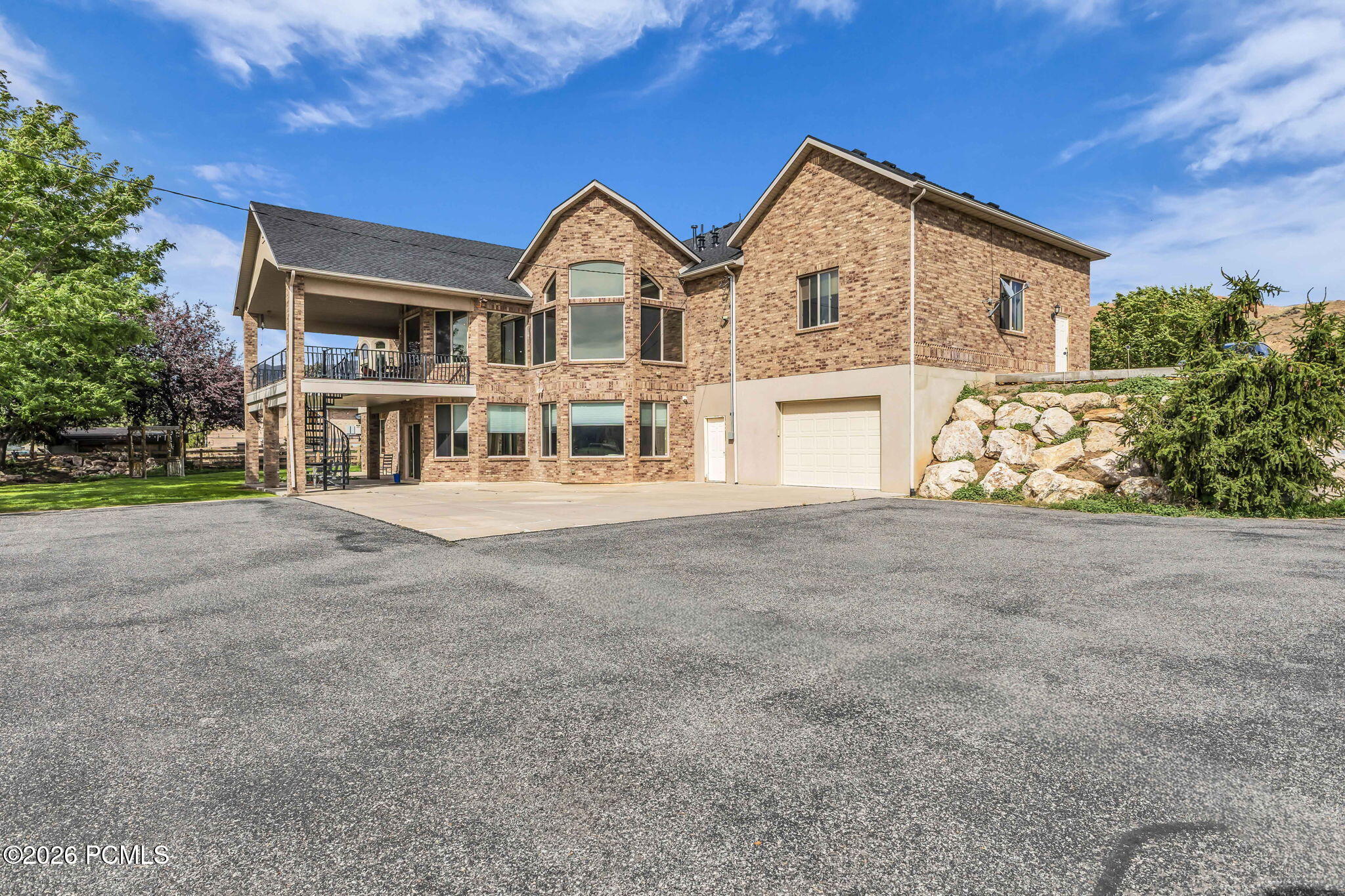 1236 S Highway 66