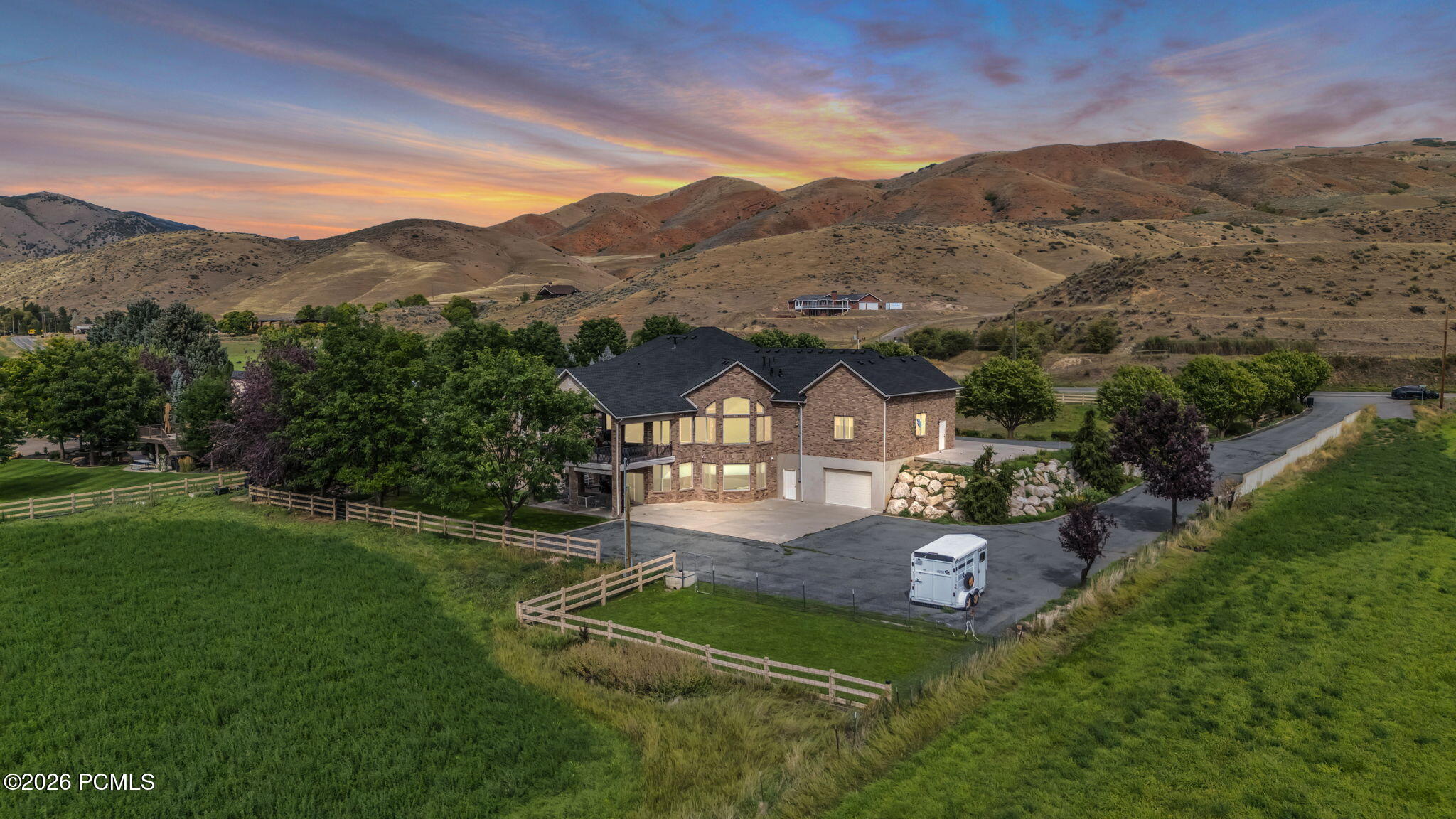 1236 S Highway 66