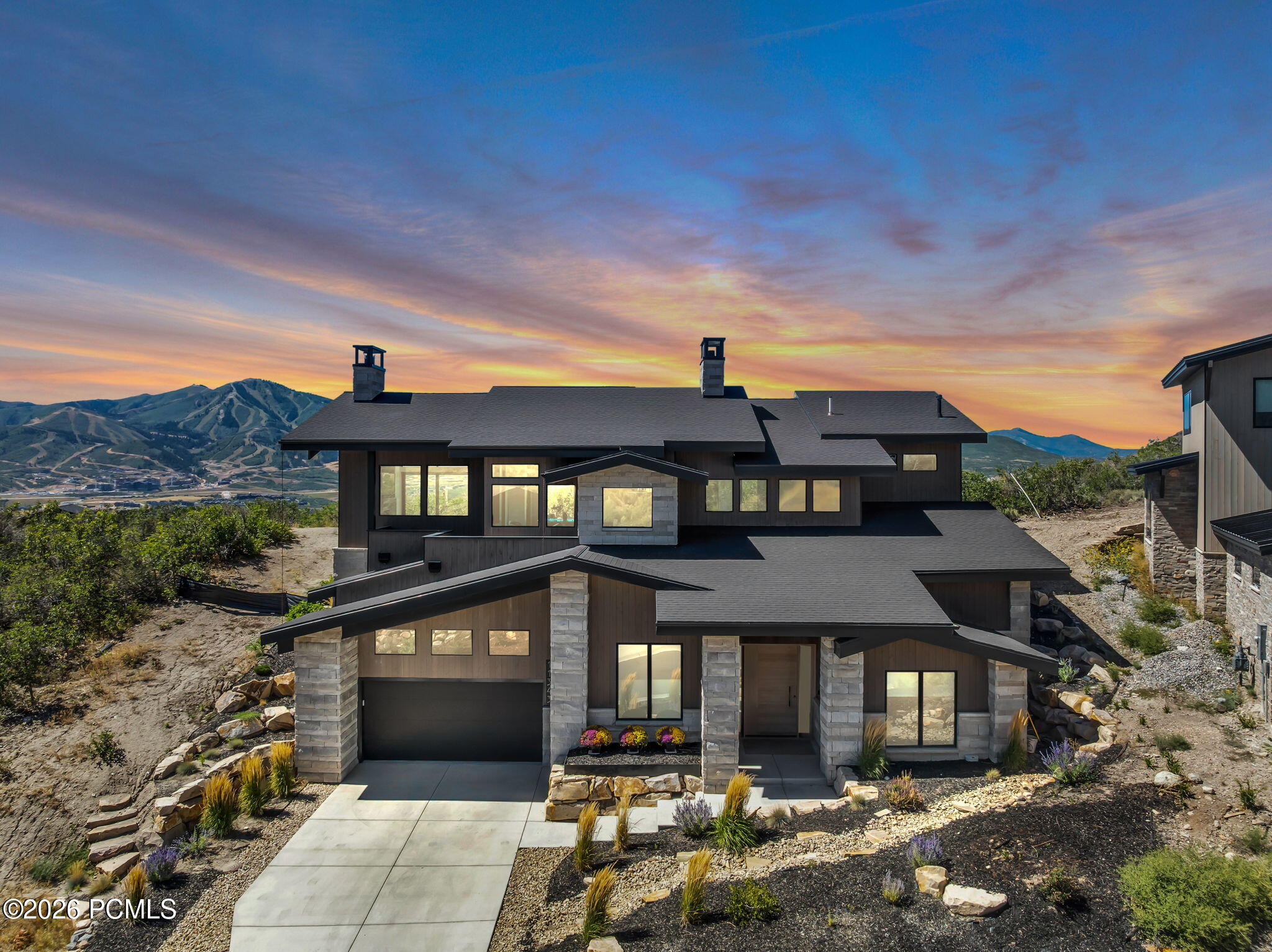11343 N Soaring Hawk Lane