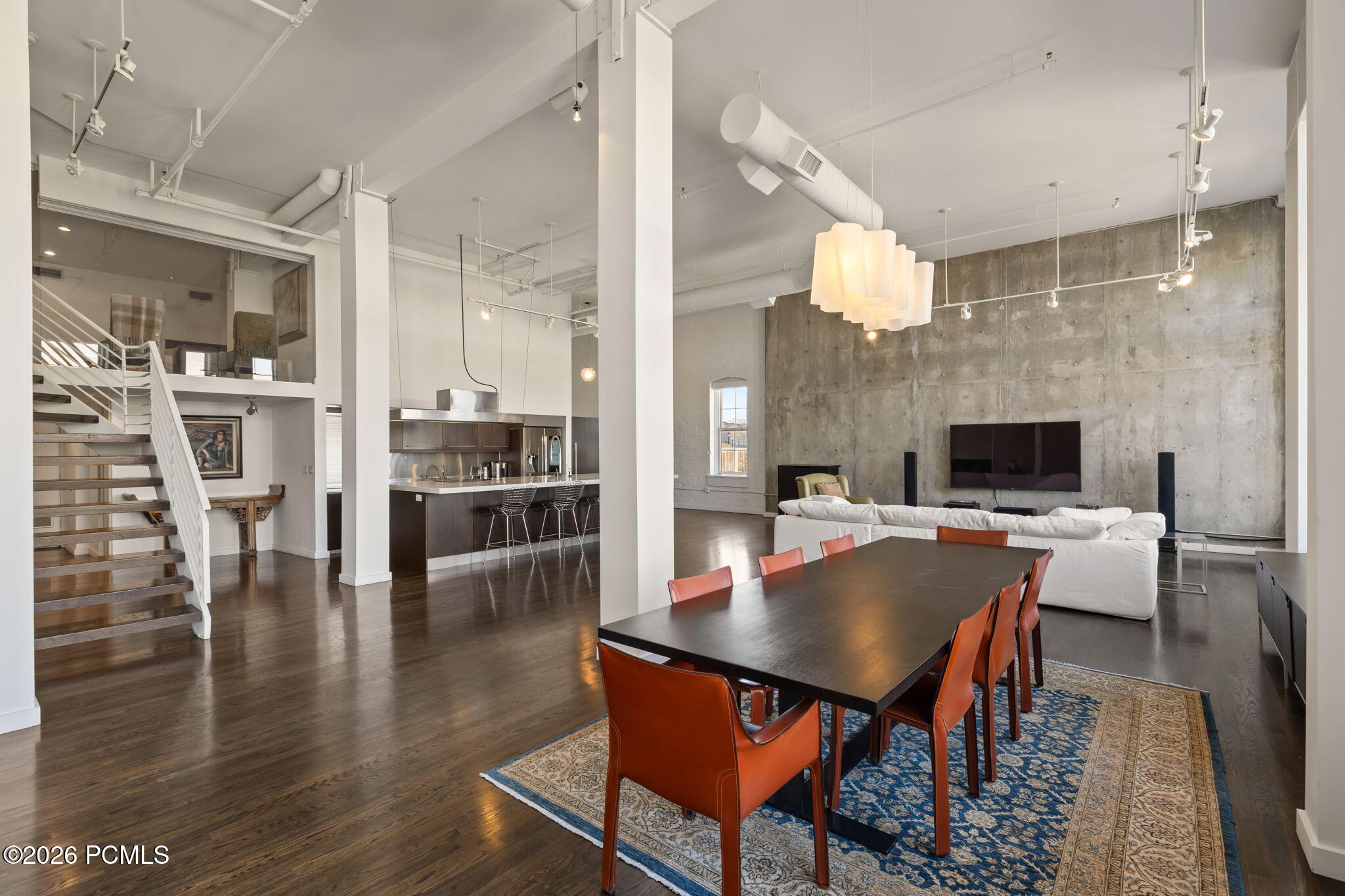 159 W Broadway 301