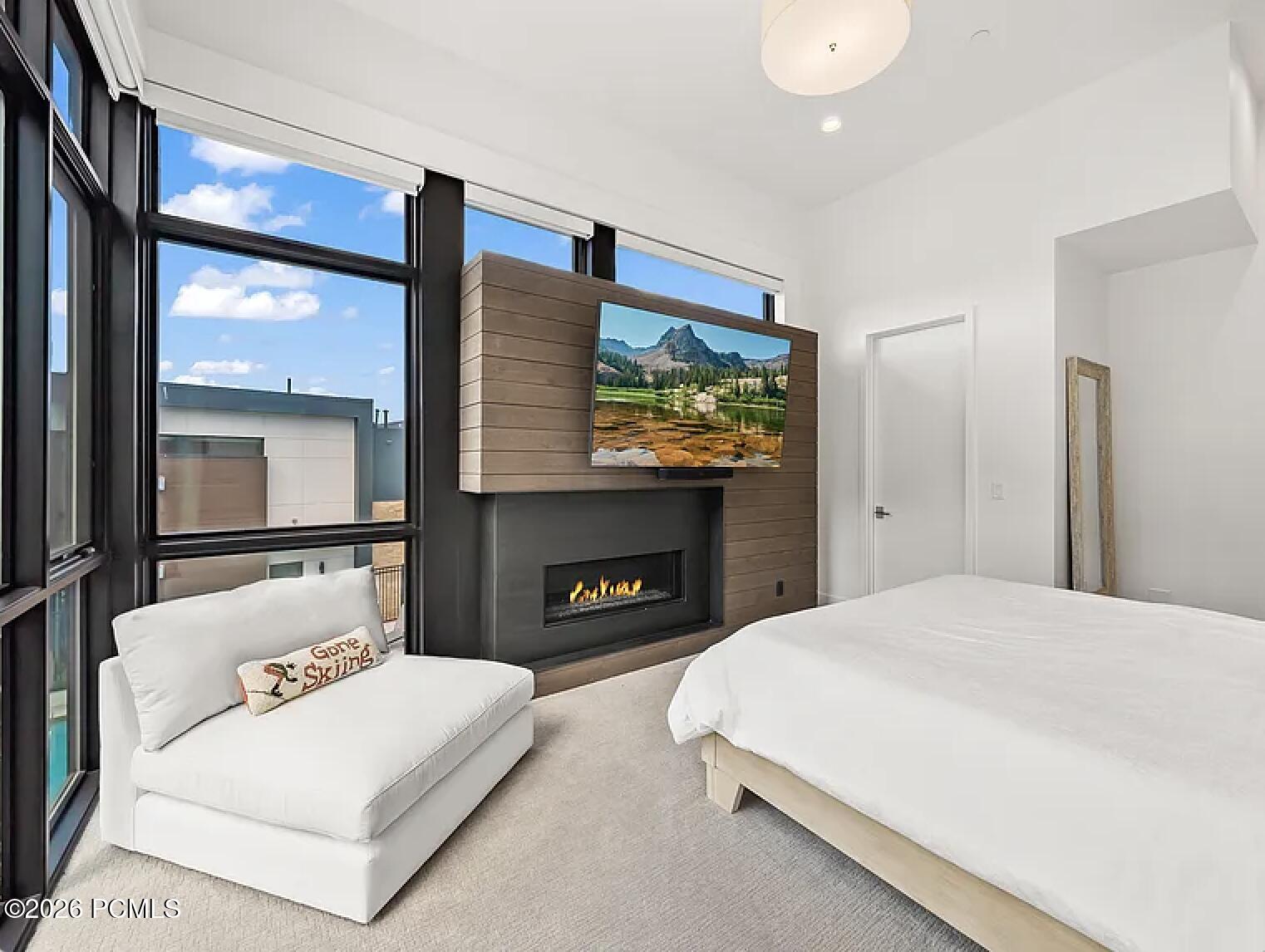 4134 Cooper Ln Unit 22