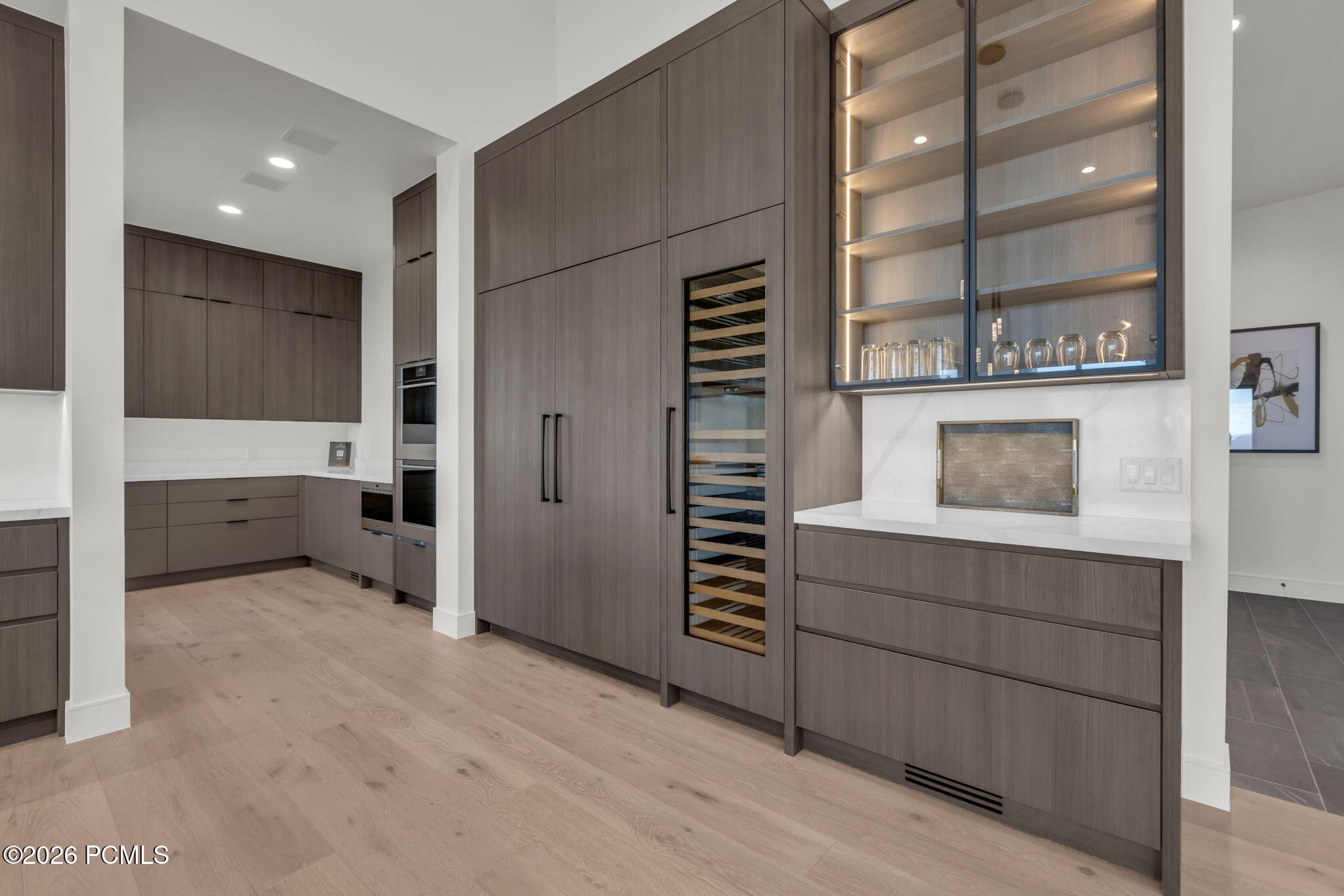 203 W Peace Tree Trail