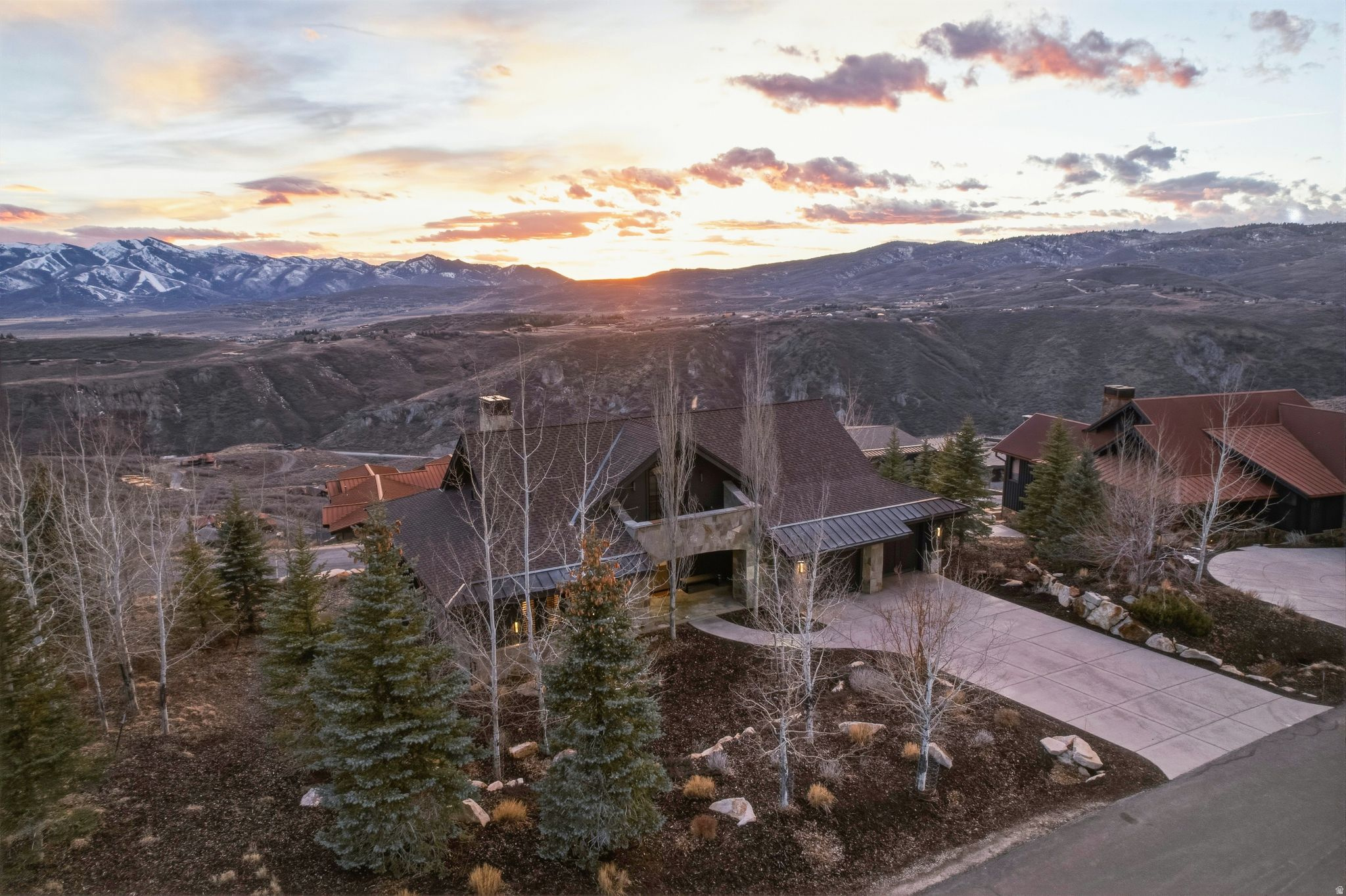 9079 DYE CABINS DR