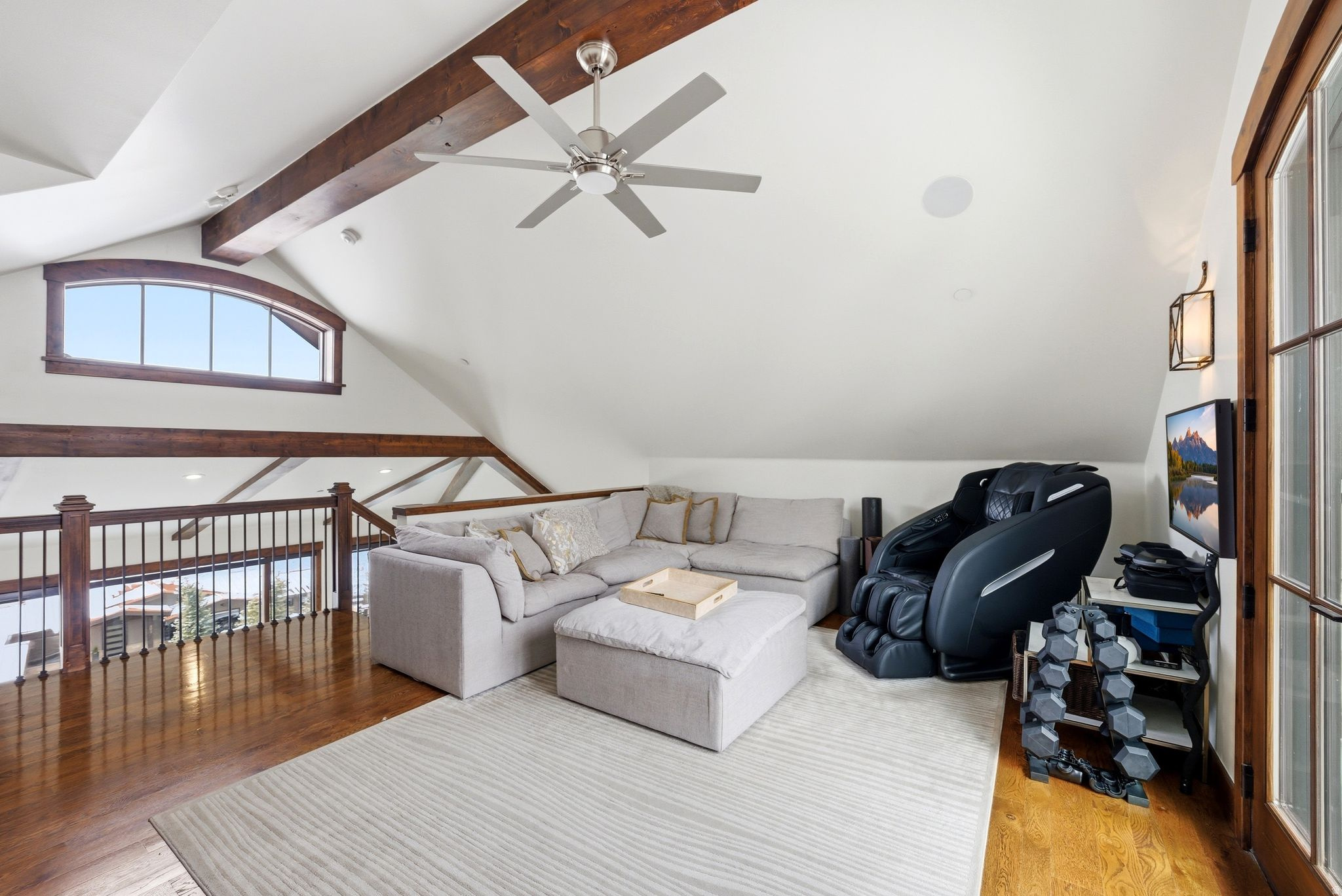 9079 DYE CABINS DR