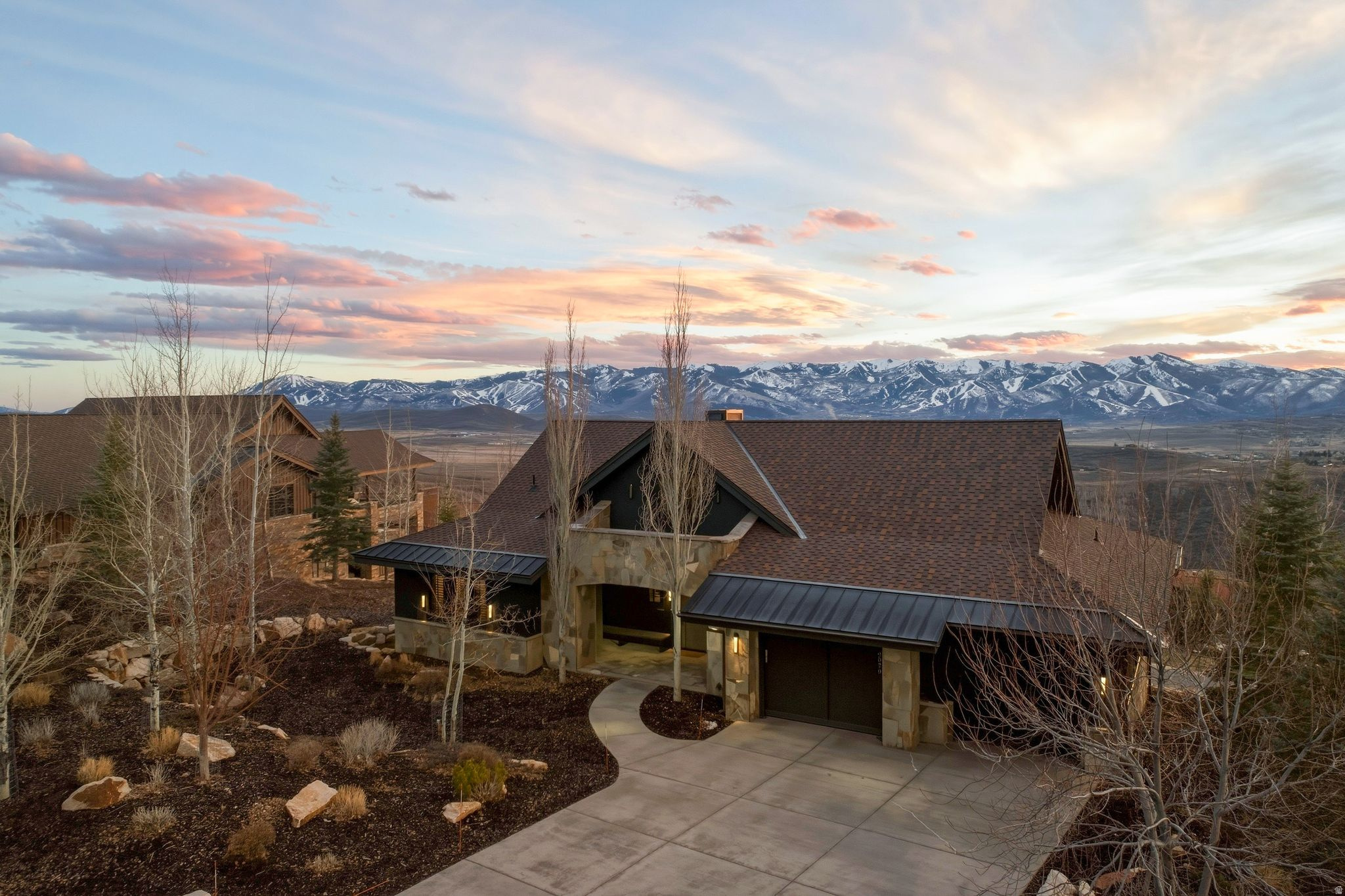 9079 DYE CABINS DR