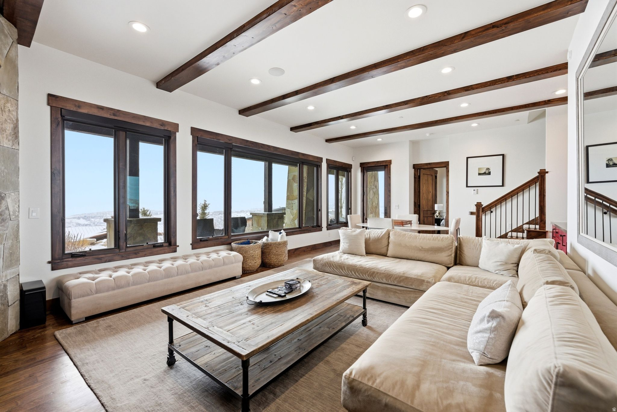 9079 DYE CABINS DR