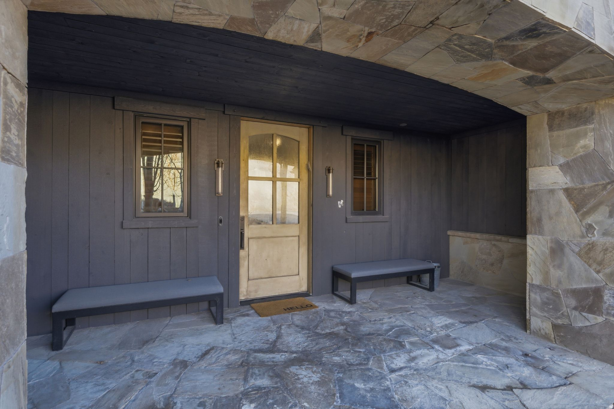 9079 DYE CABINS DR