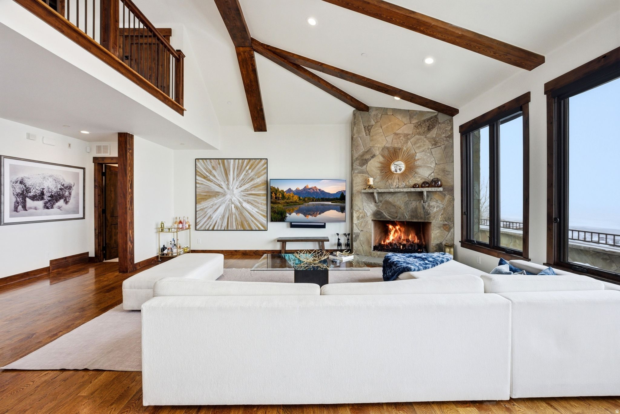 9079 DYE CABINS DR