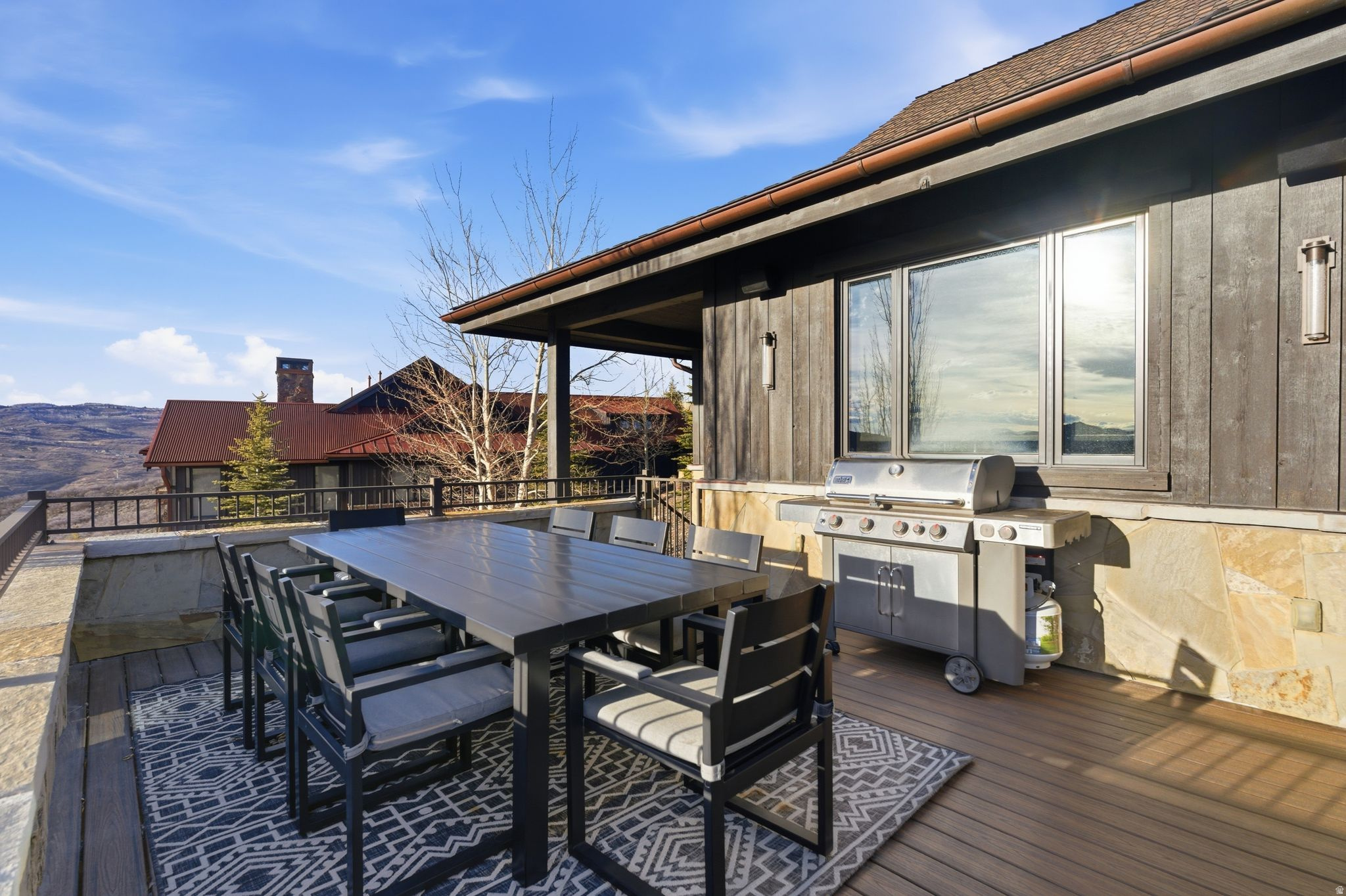 9079 DYE CABINS DR