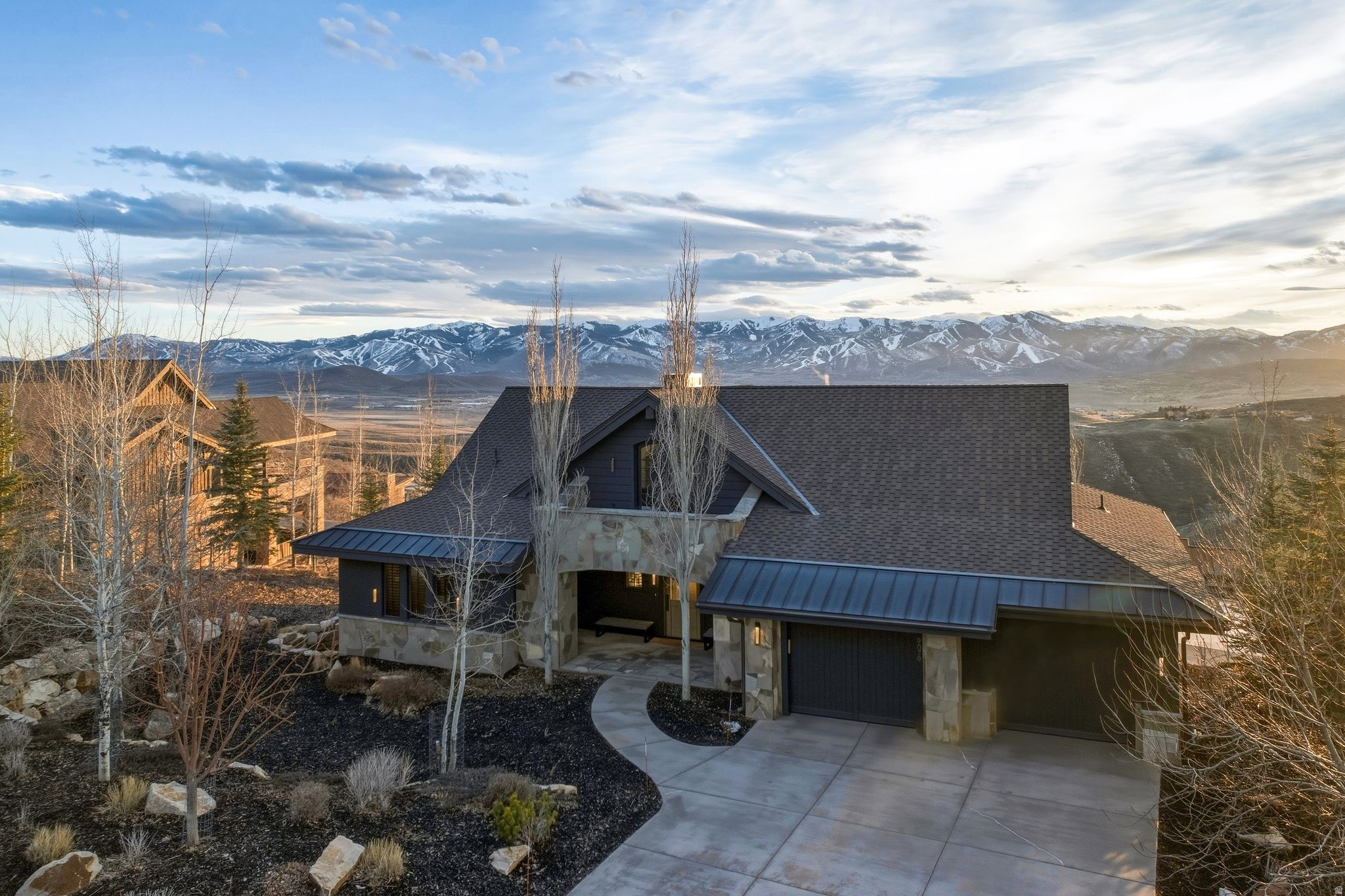 9079 DYE CABINS DR
