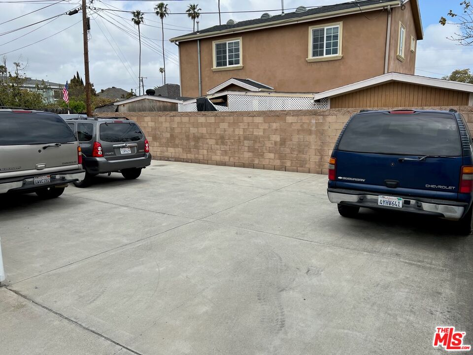 824 Lagoon Ave