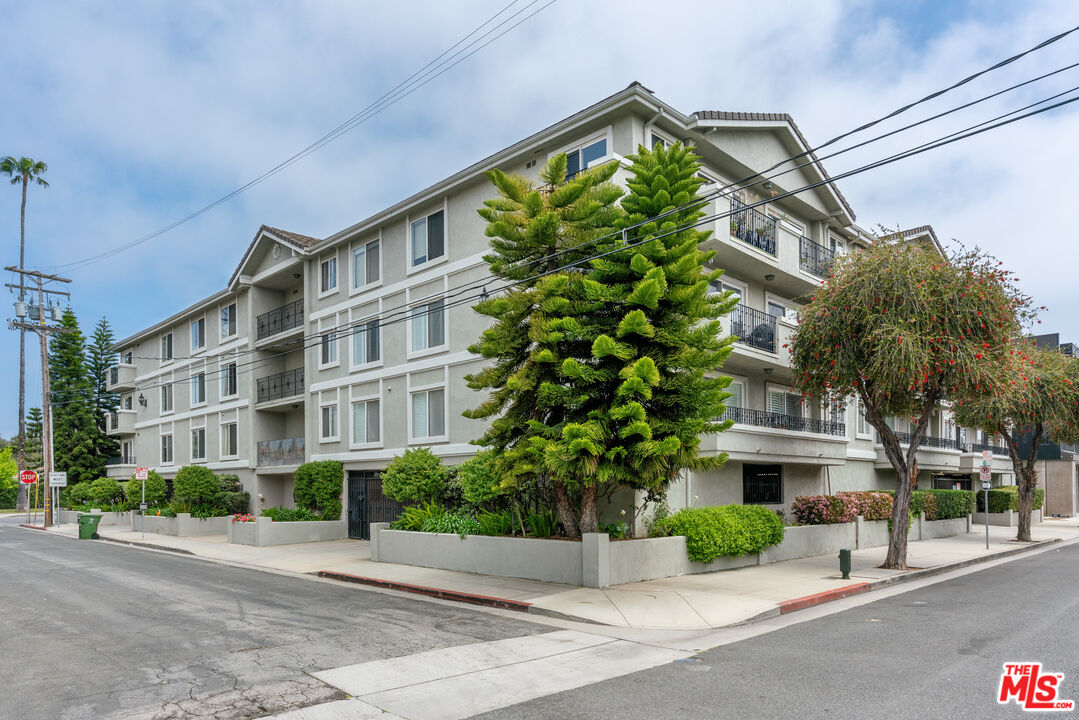 2308 Schader Dr Unit: 215