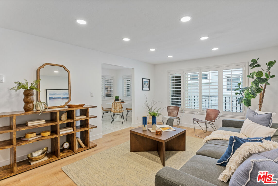2308 Schader Dr Unit: 215