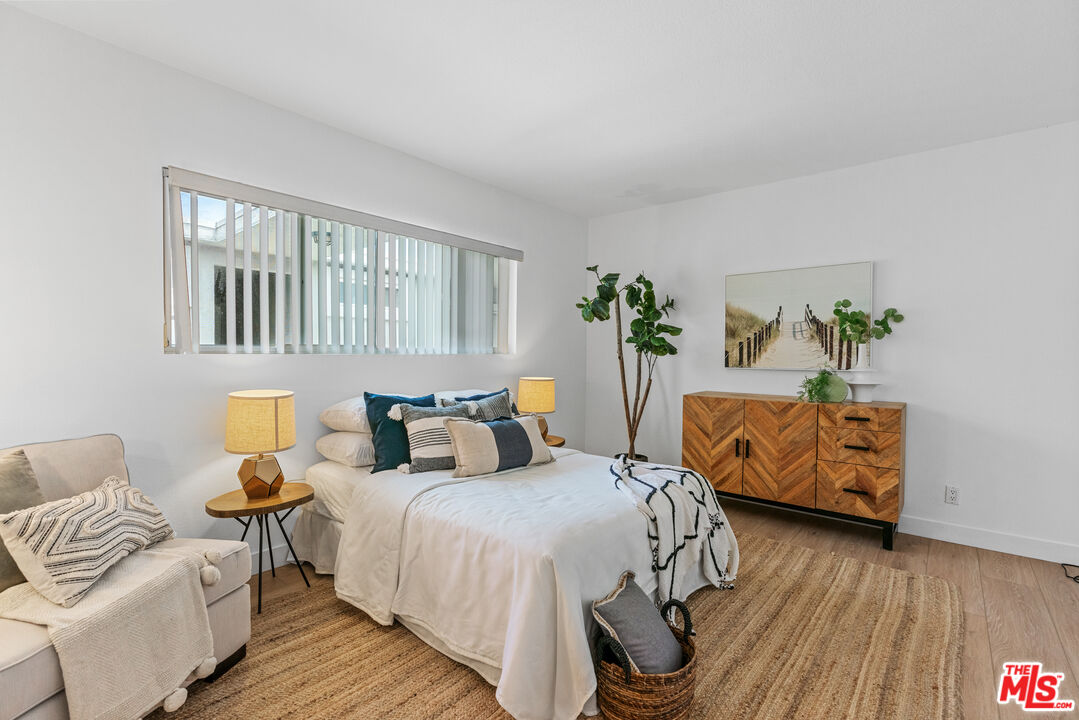 2308 Schader Dr Unit: 215