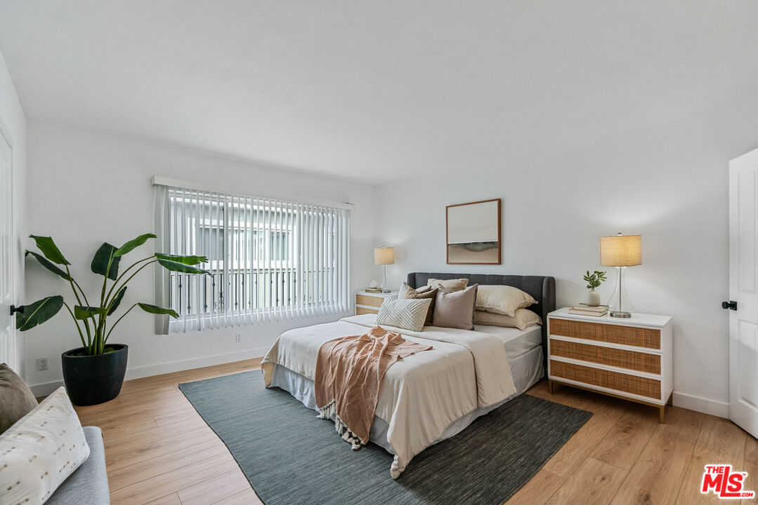 2308 Schader Dr Unit: 215