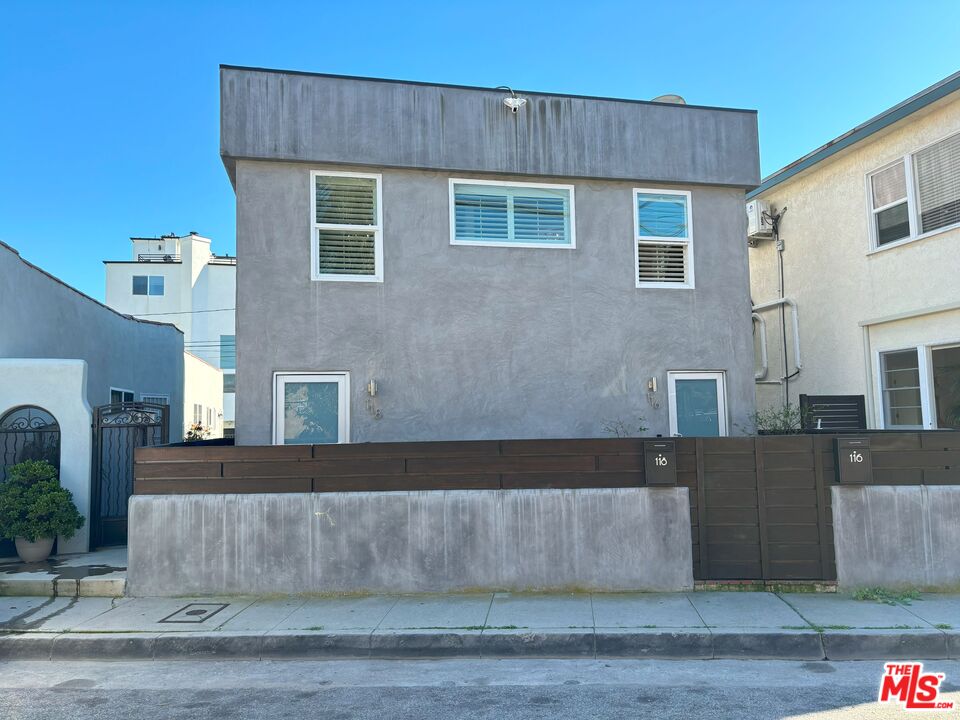 116 Driftwood St