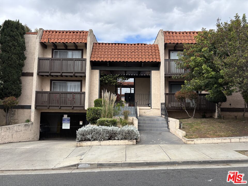 719 N Eucalyptus Ave Unit: 15A