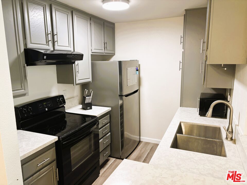 4589 Via Marisol Unit: 257