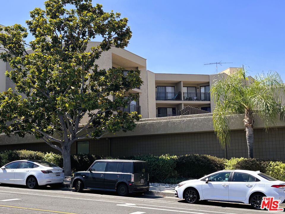 4589 Via Marisol Unit: 257