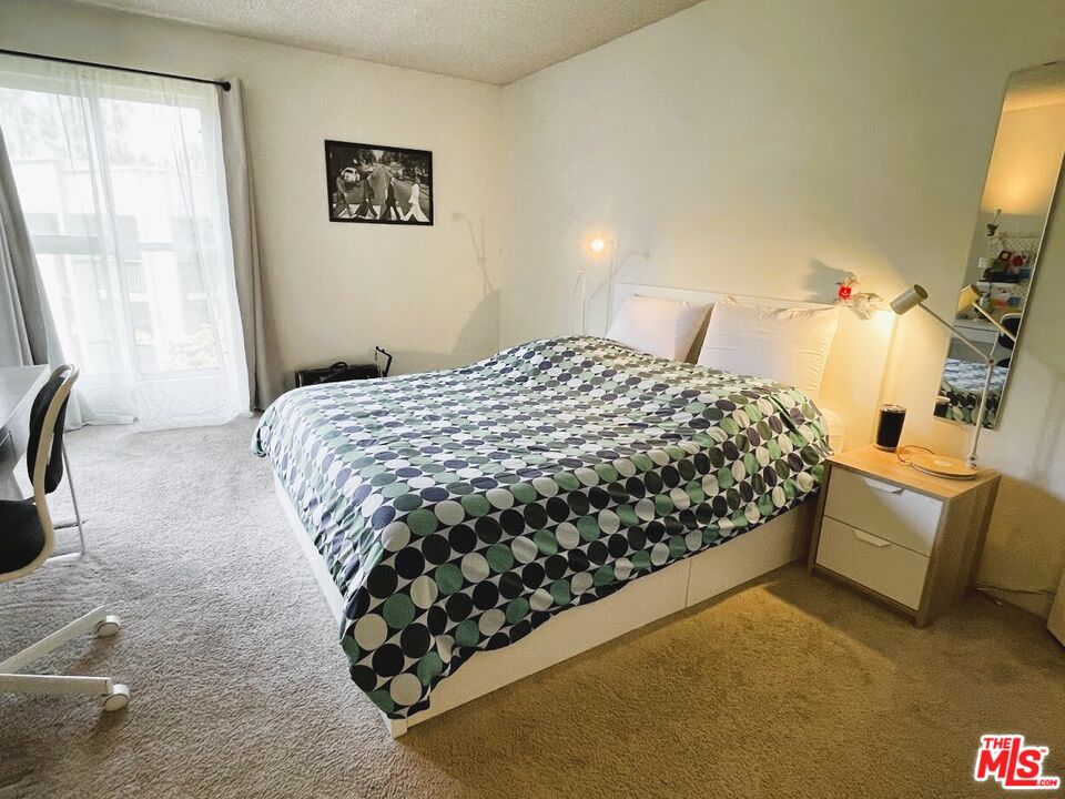 8314 Raintree Cir
