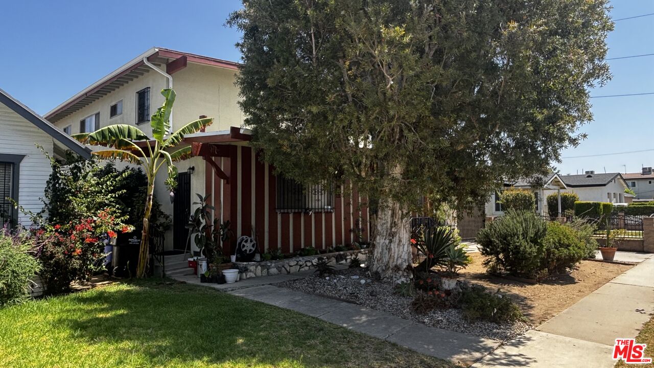 309 W Buckthorn St Unit: 1