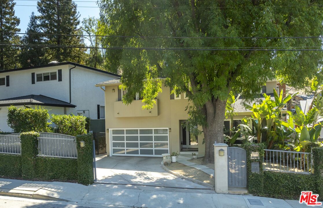 21824 San Miguel St Woodland Hills CA