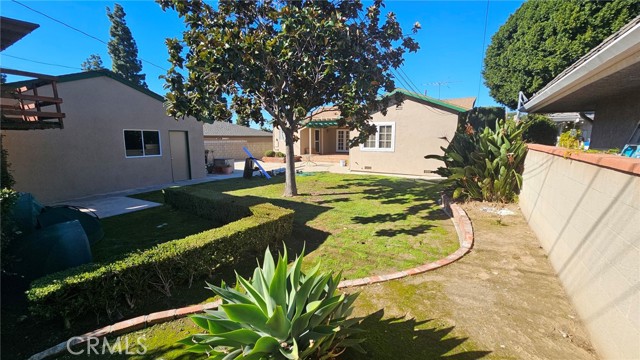5326 Adele AVE
