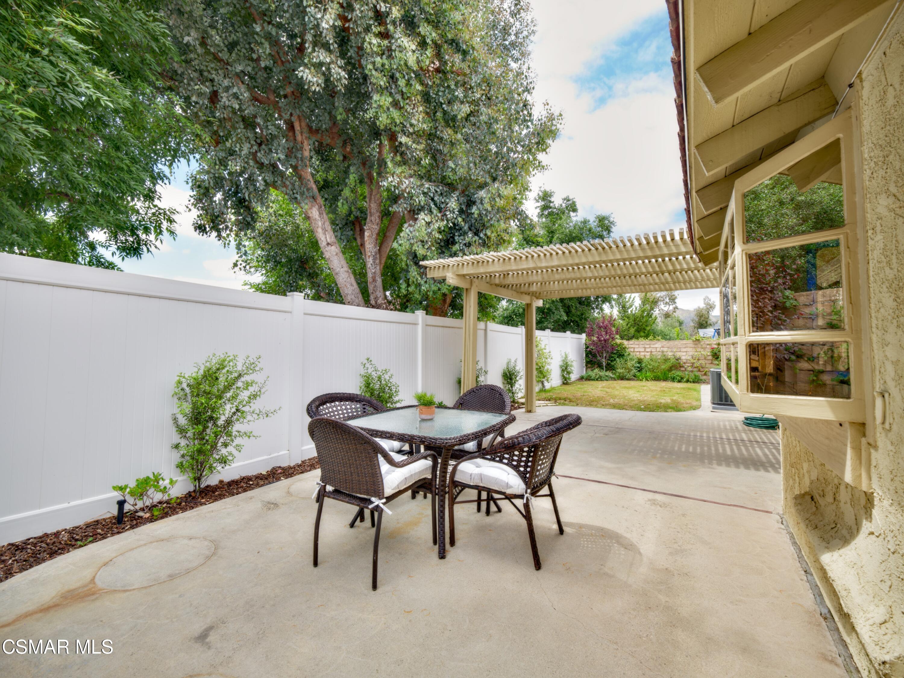 5809 Calmfield Avenue