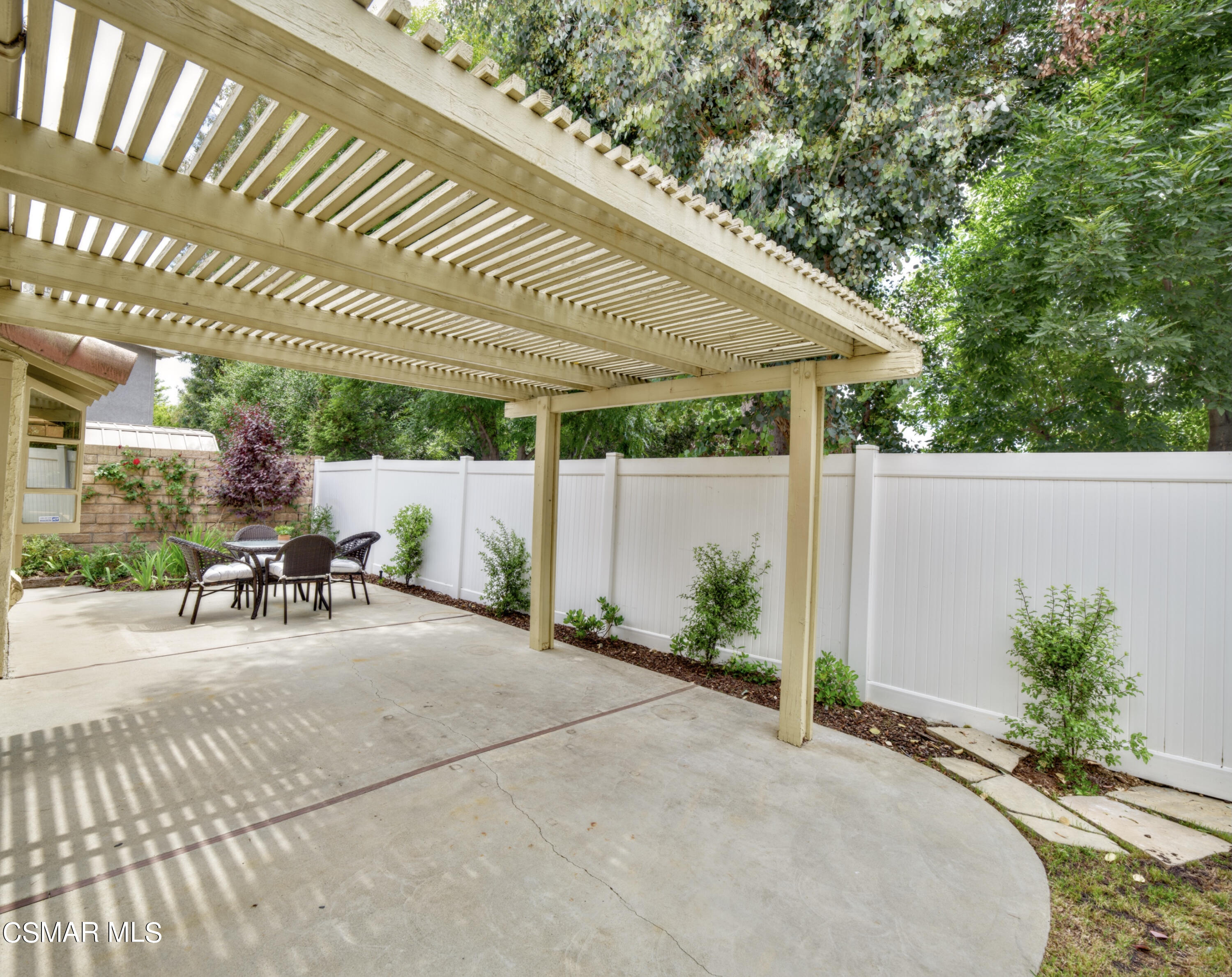 5809 Calmfield Avenue