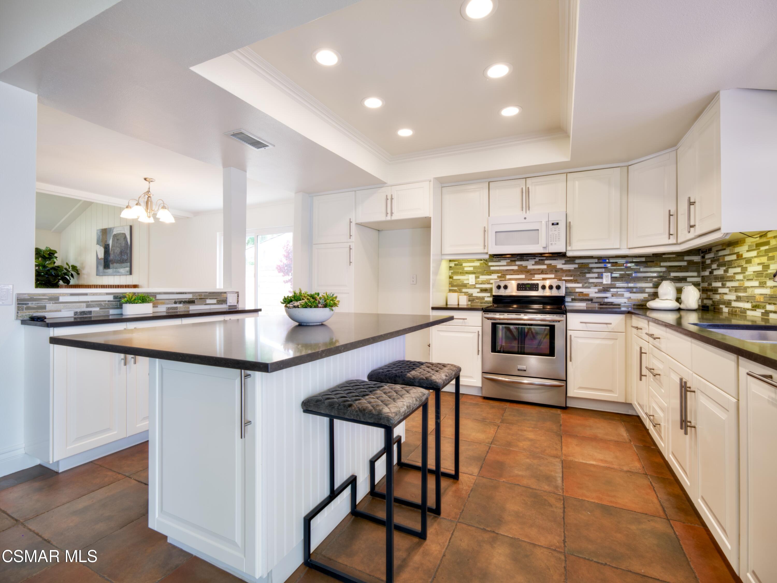 5809 Calmfield Avenue