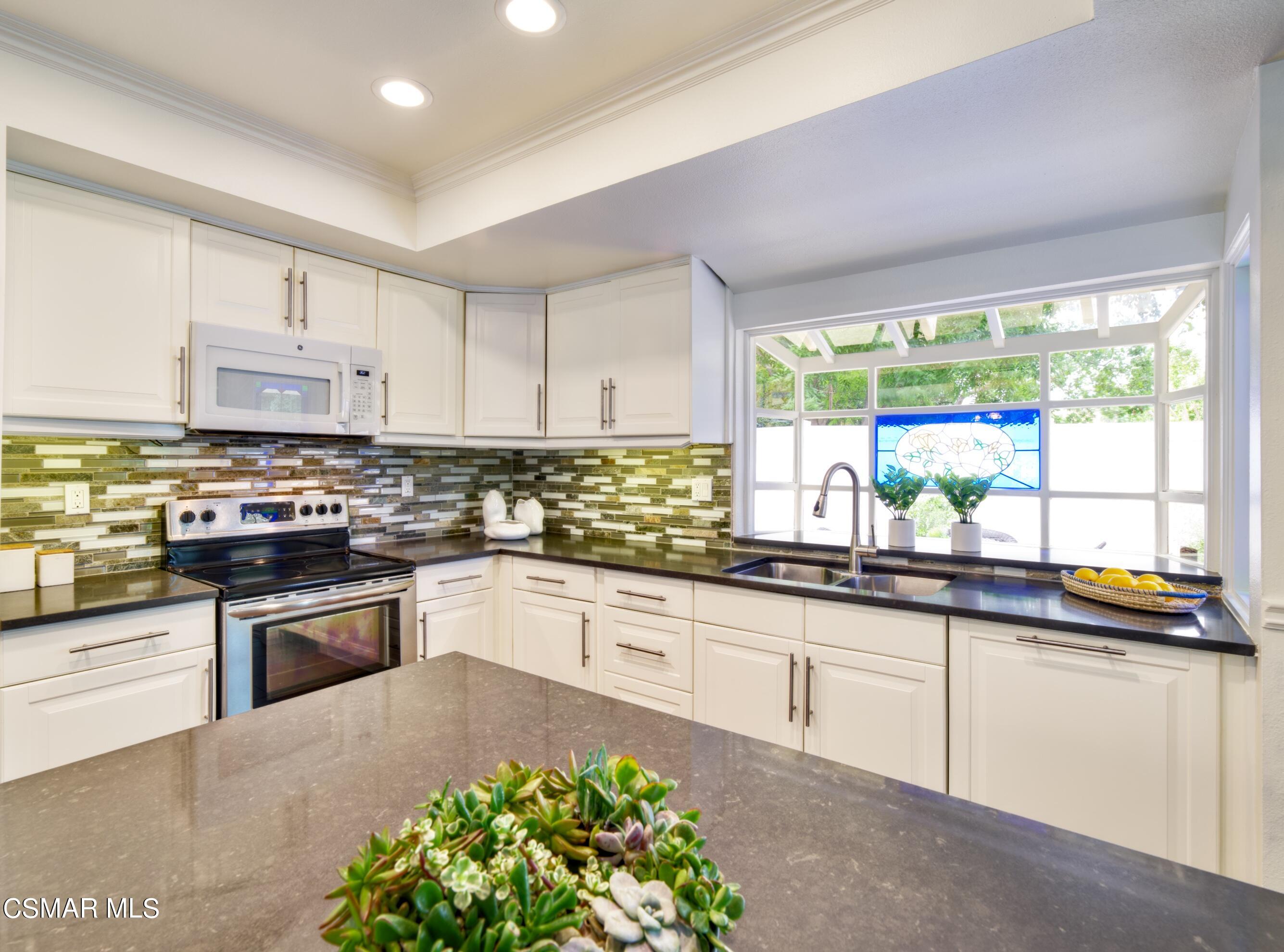 5809 Calmfield Avenue