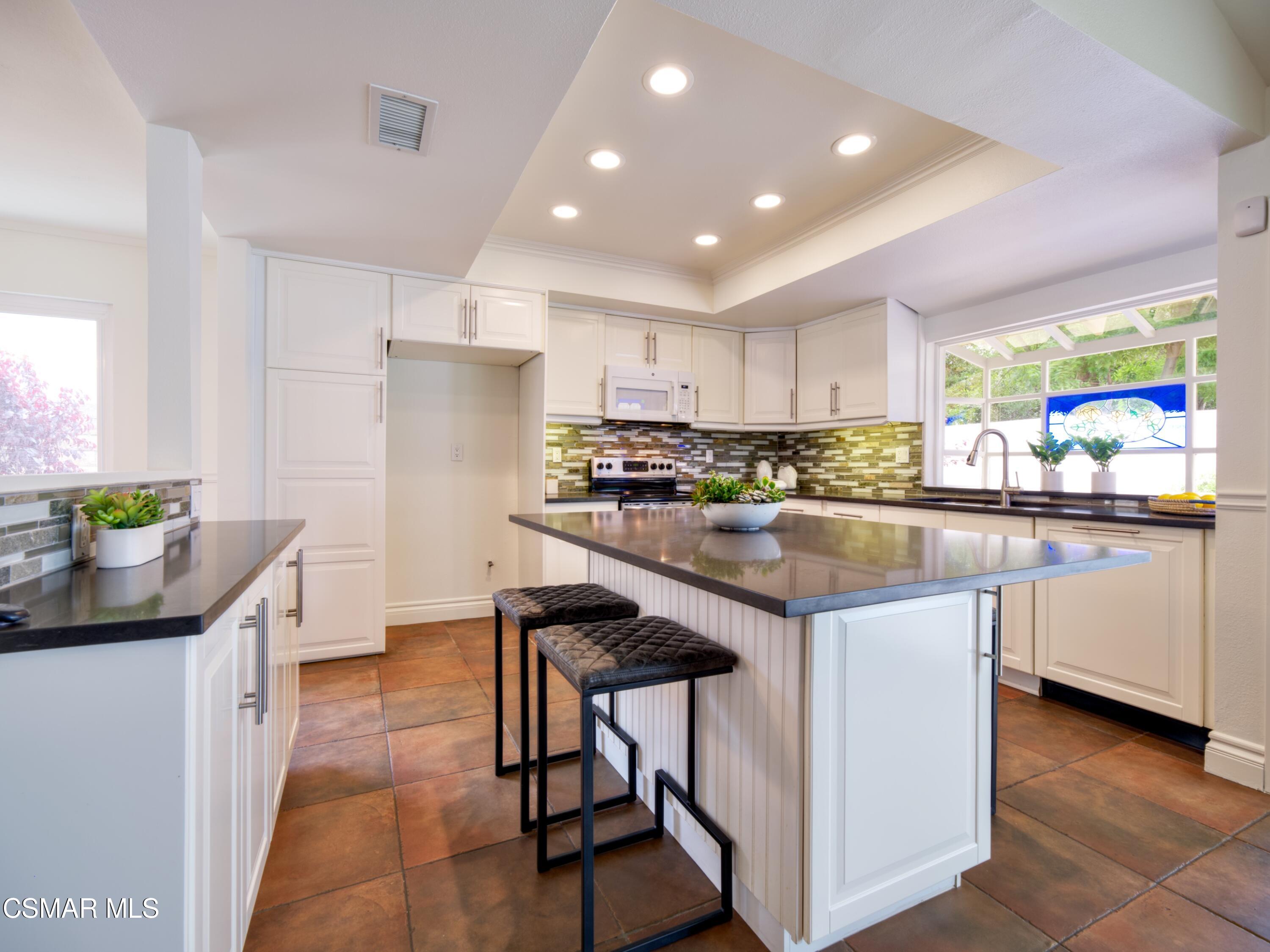 5809 Calmfield Avenue