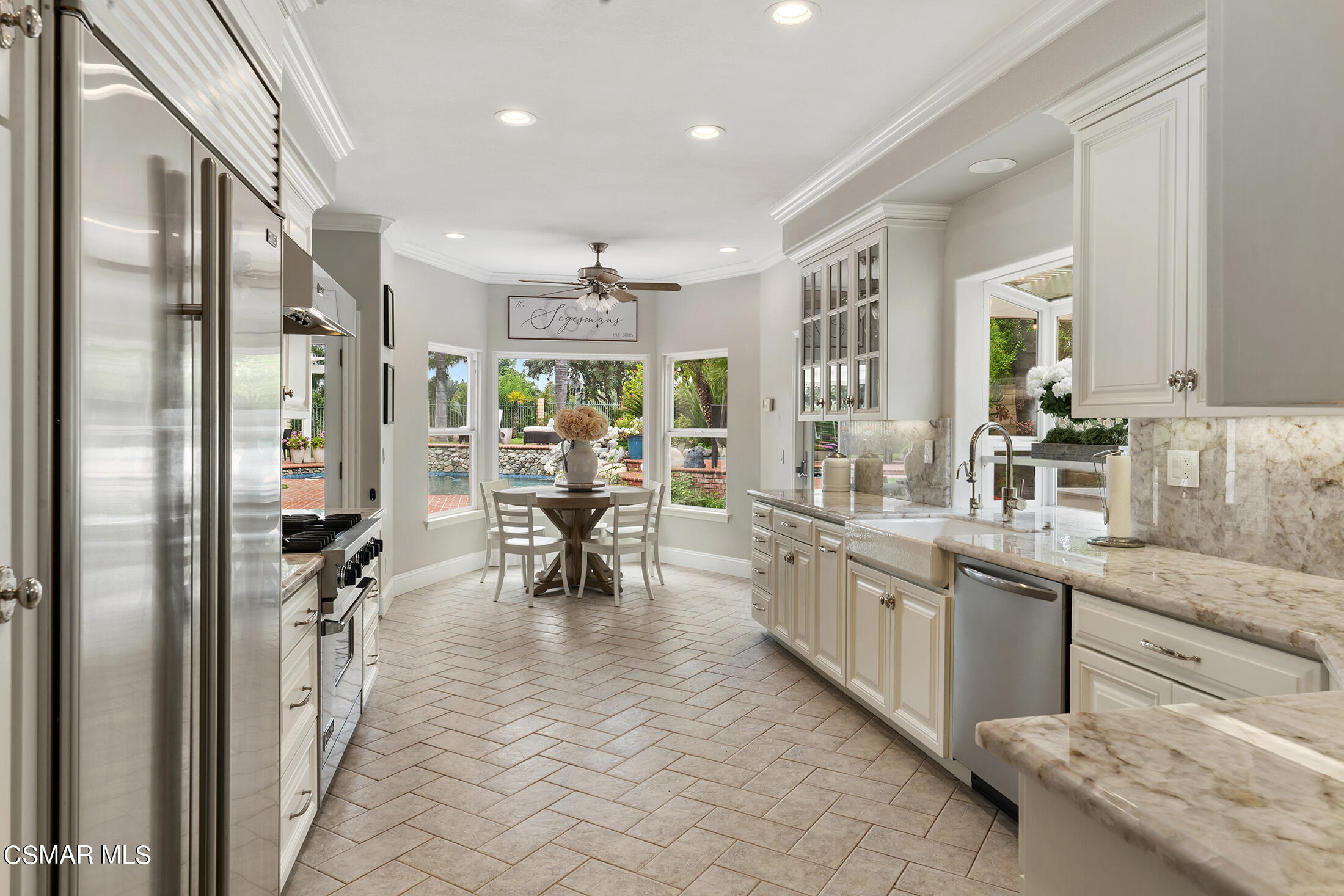 725 Bluegrass Street