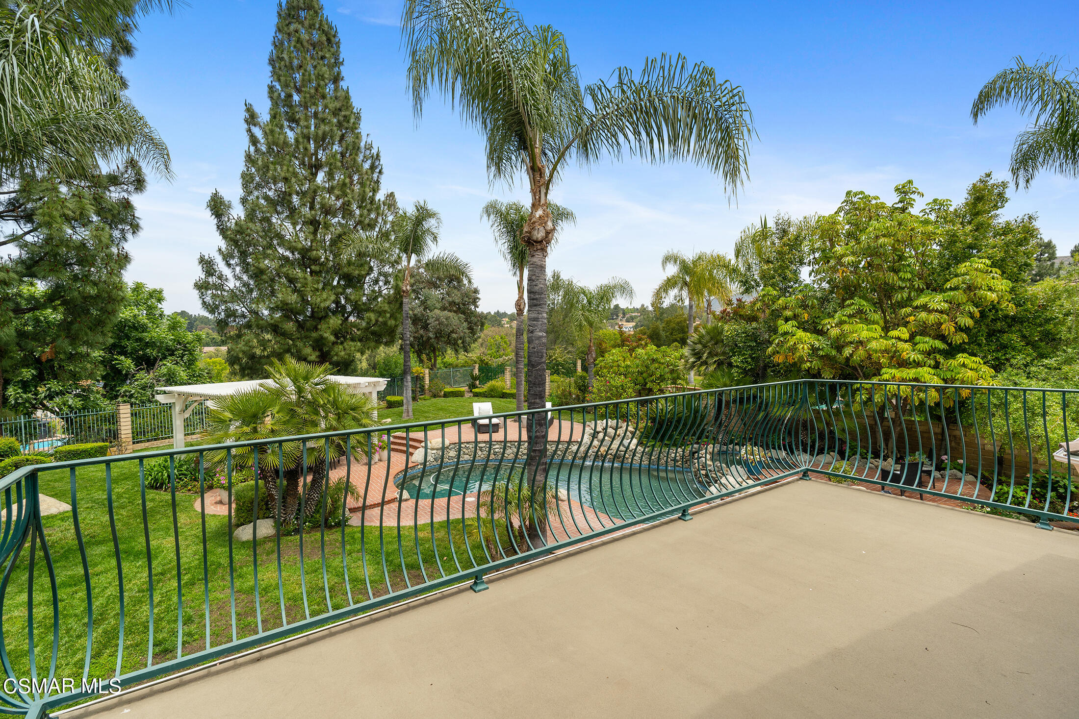 725 Bluegrass Street