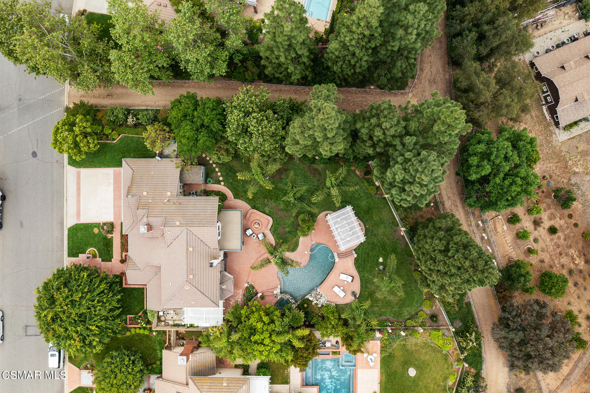 725 Bluegrass Street