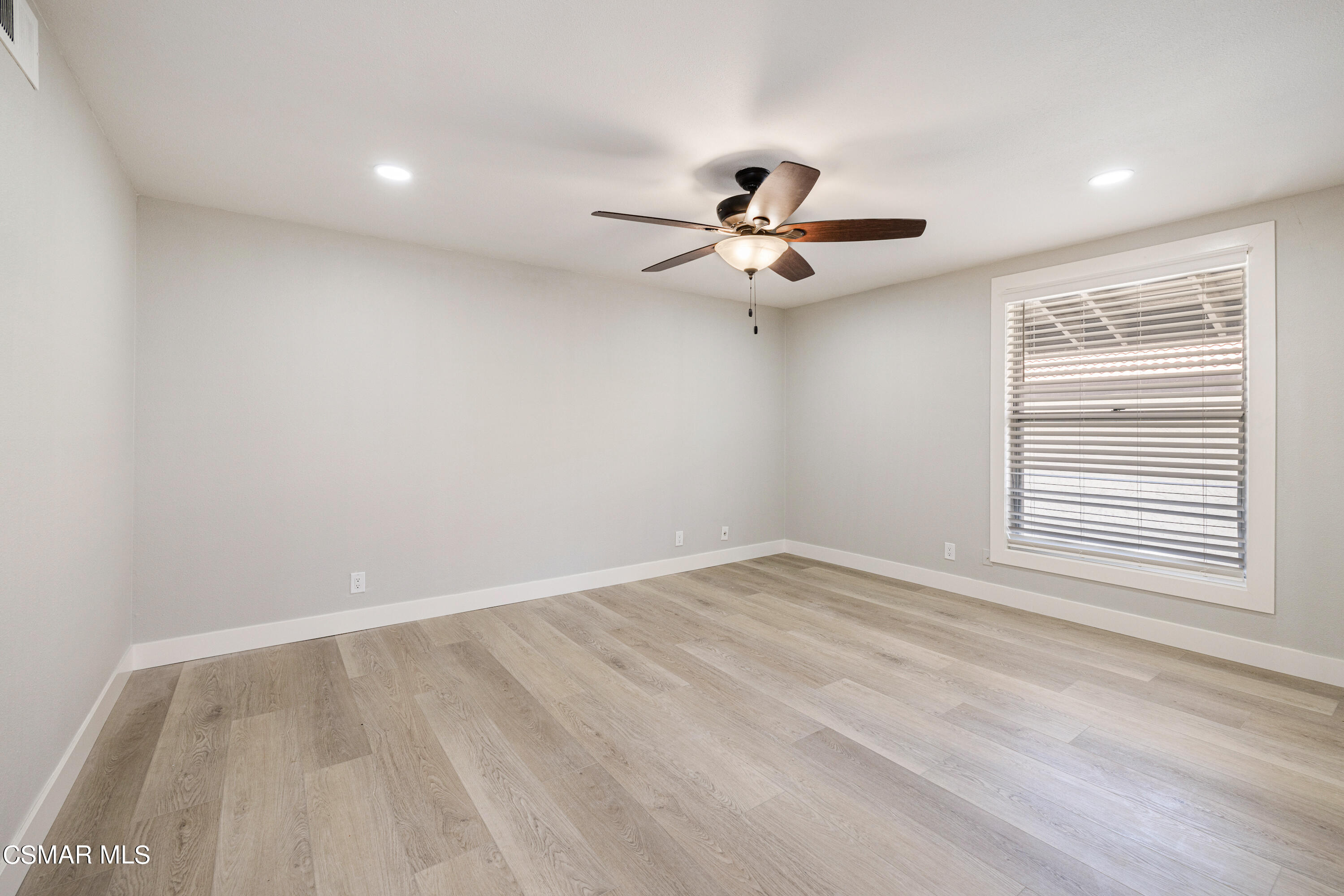 31535 Lindero Canyon Road, 11