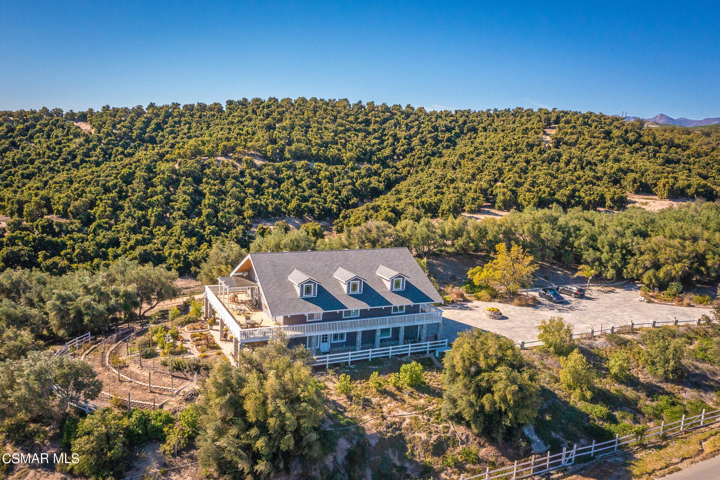 8451 Roseland Avenue