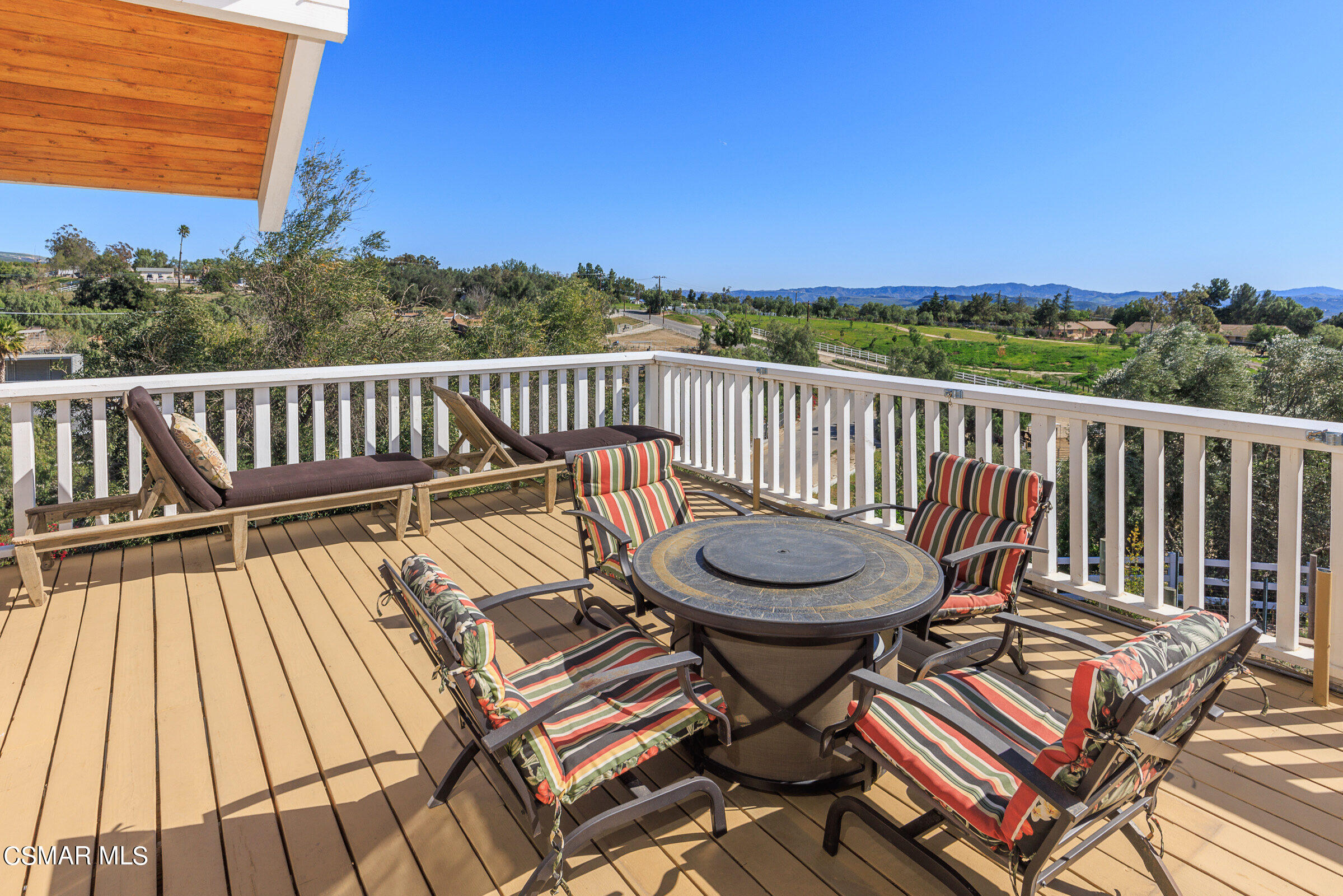 8451 Roseland Avenue