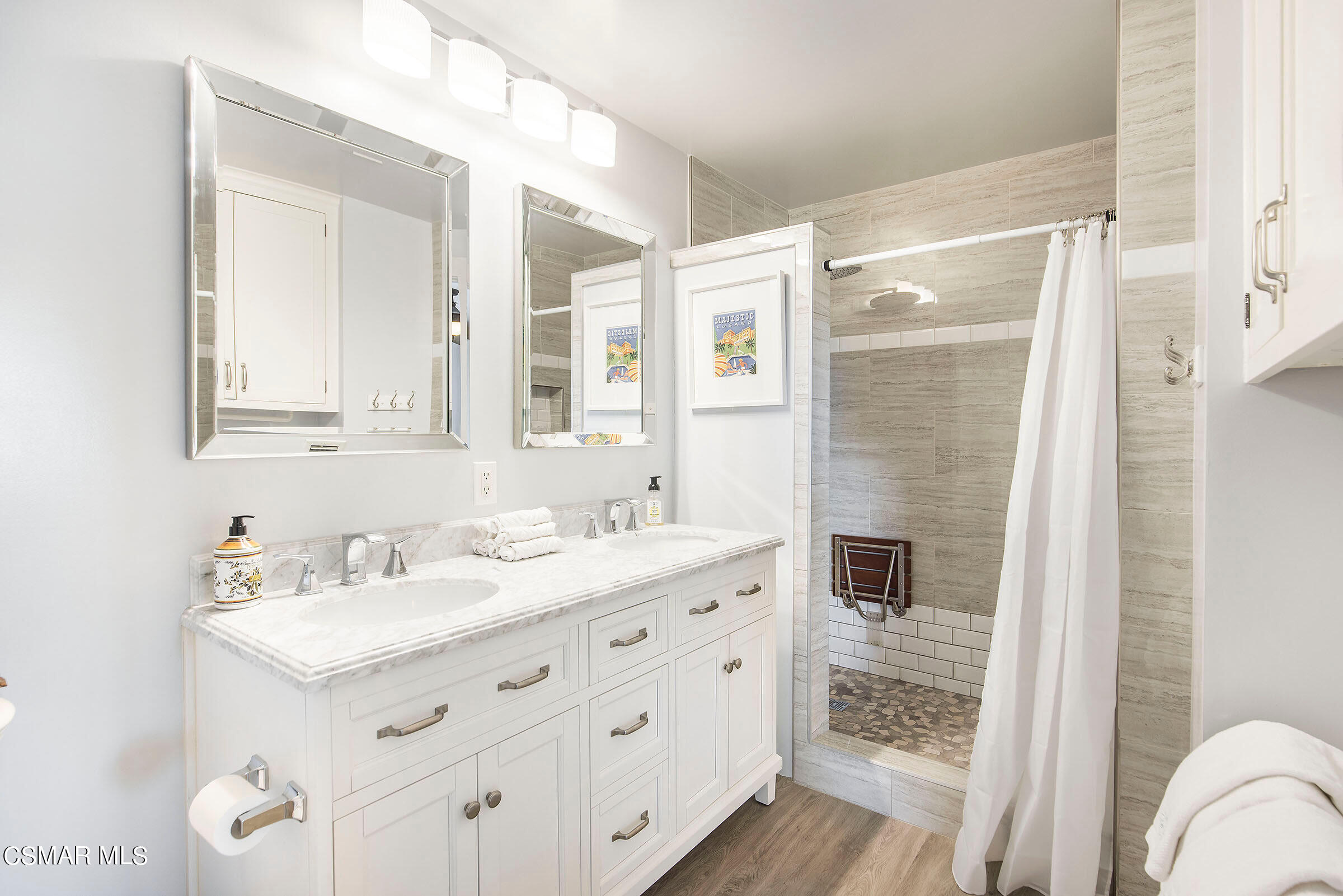 8451 Roseland Avenue