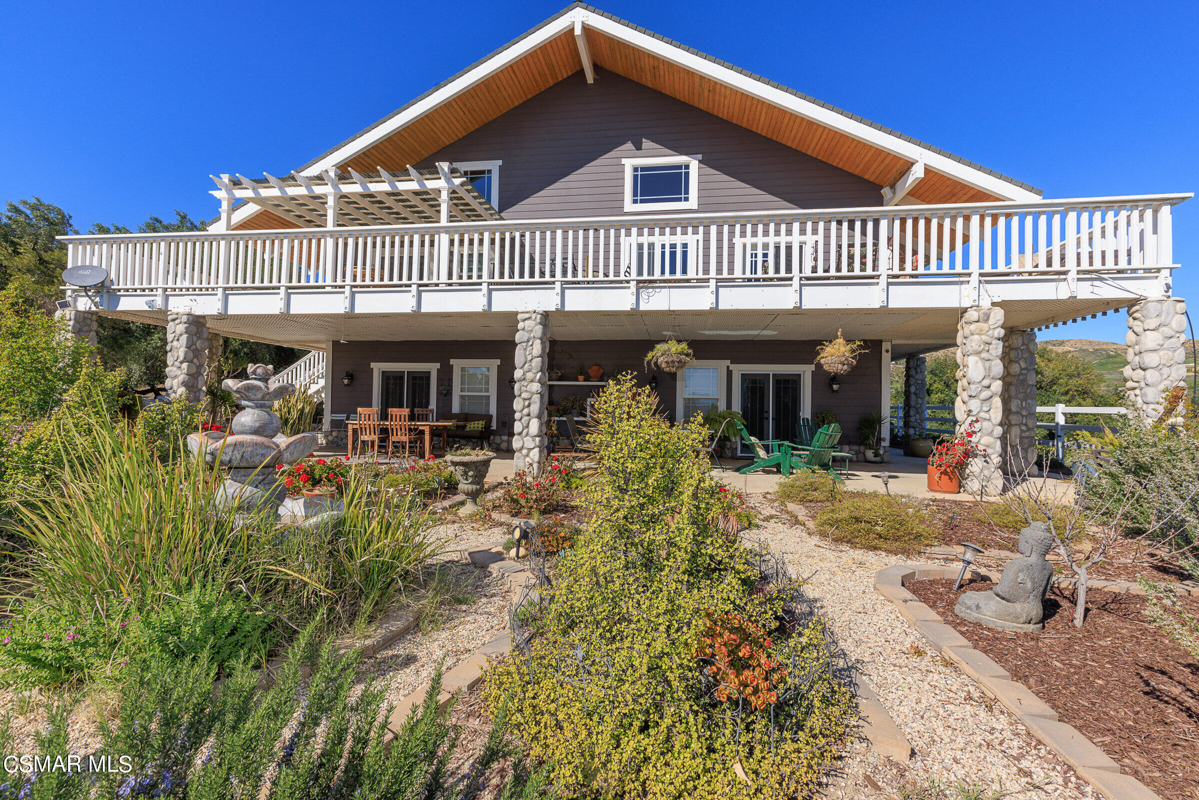 8451 Roseland Avenue