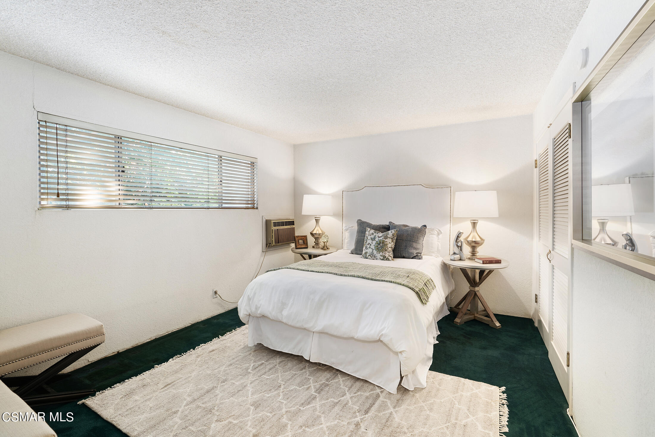 837 N West Knoll Drive, 117