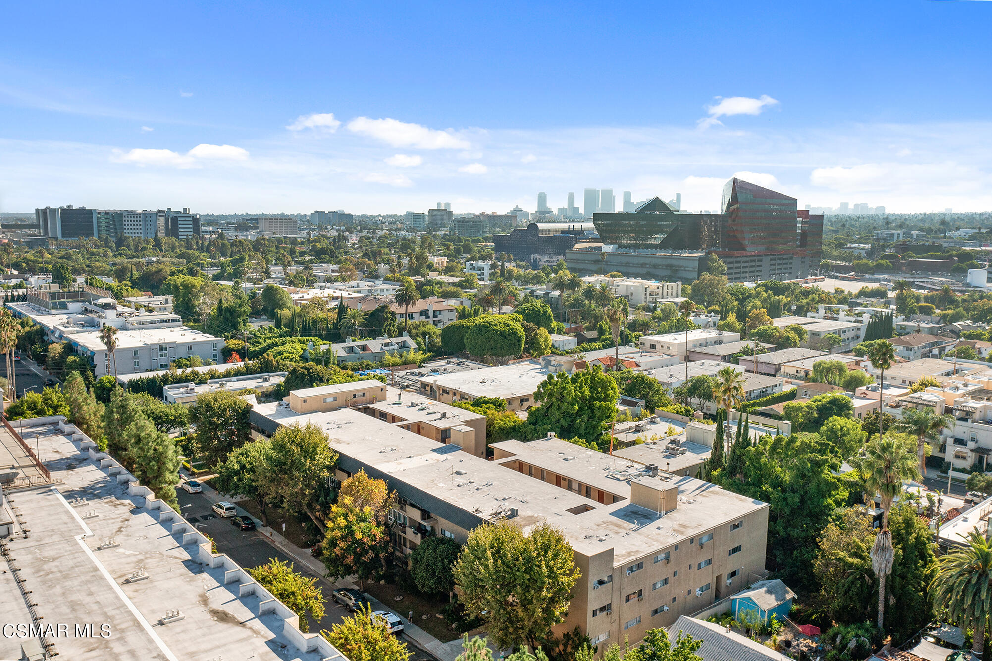 837 N West Knoll Drive, 117