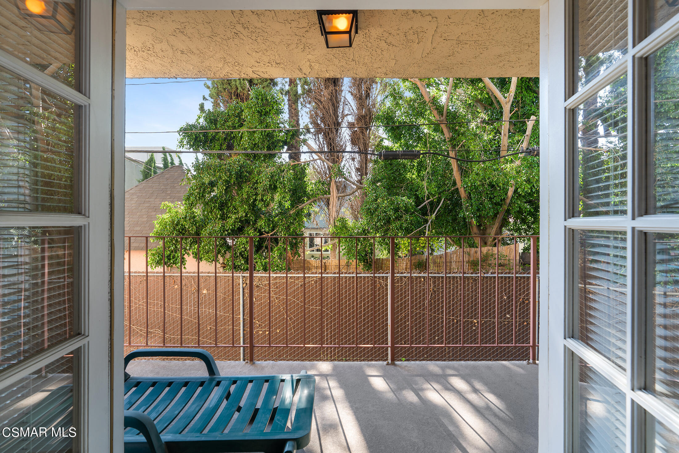 837 N West Knoll Drive, 117