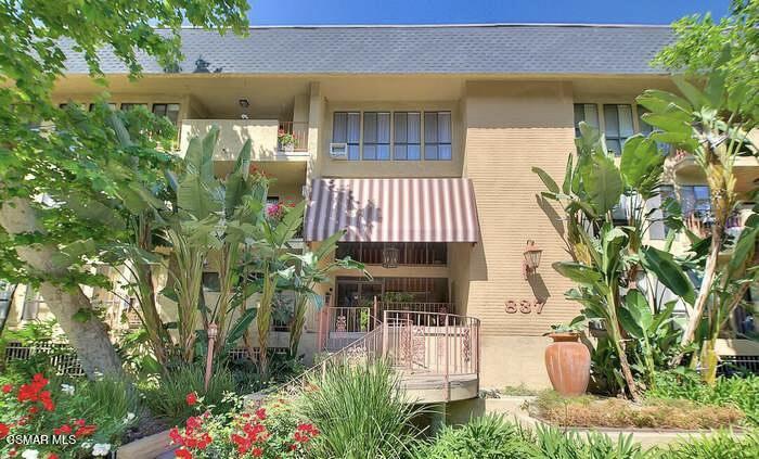 837 N West Knoll Drive, 117