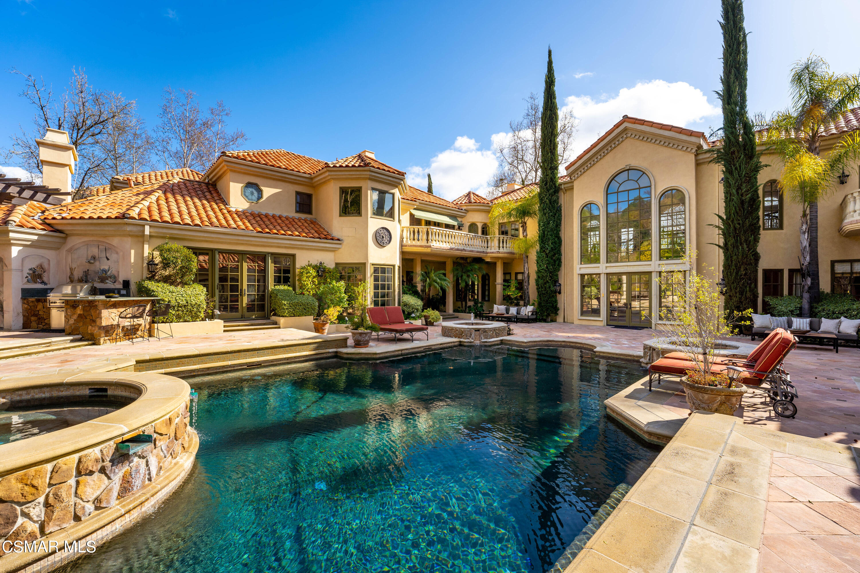 28685 Wagon Road