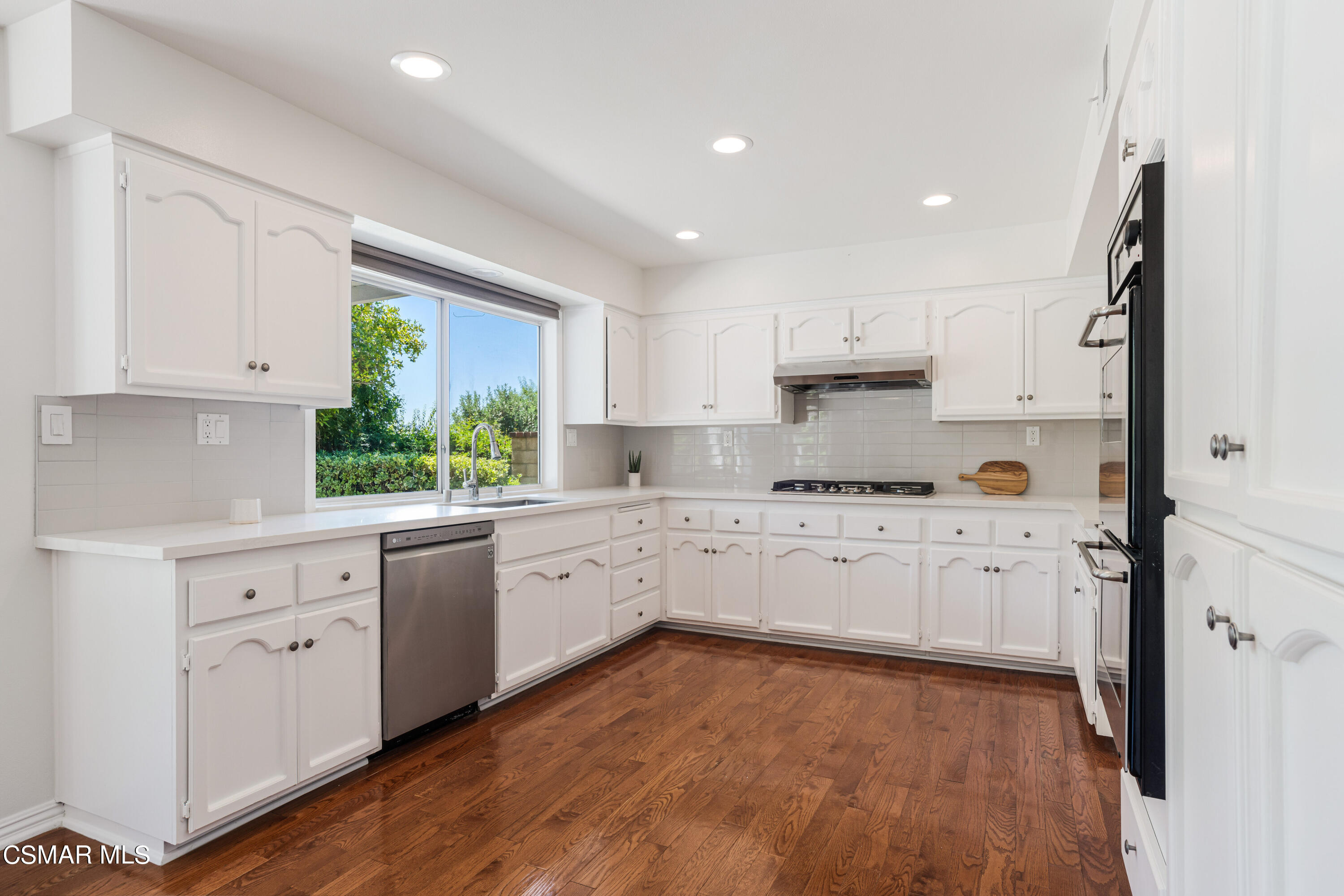 29950 Rolling Ridge Drive